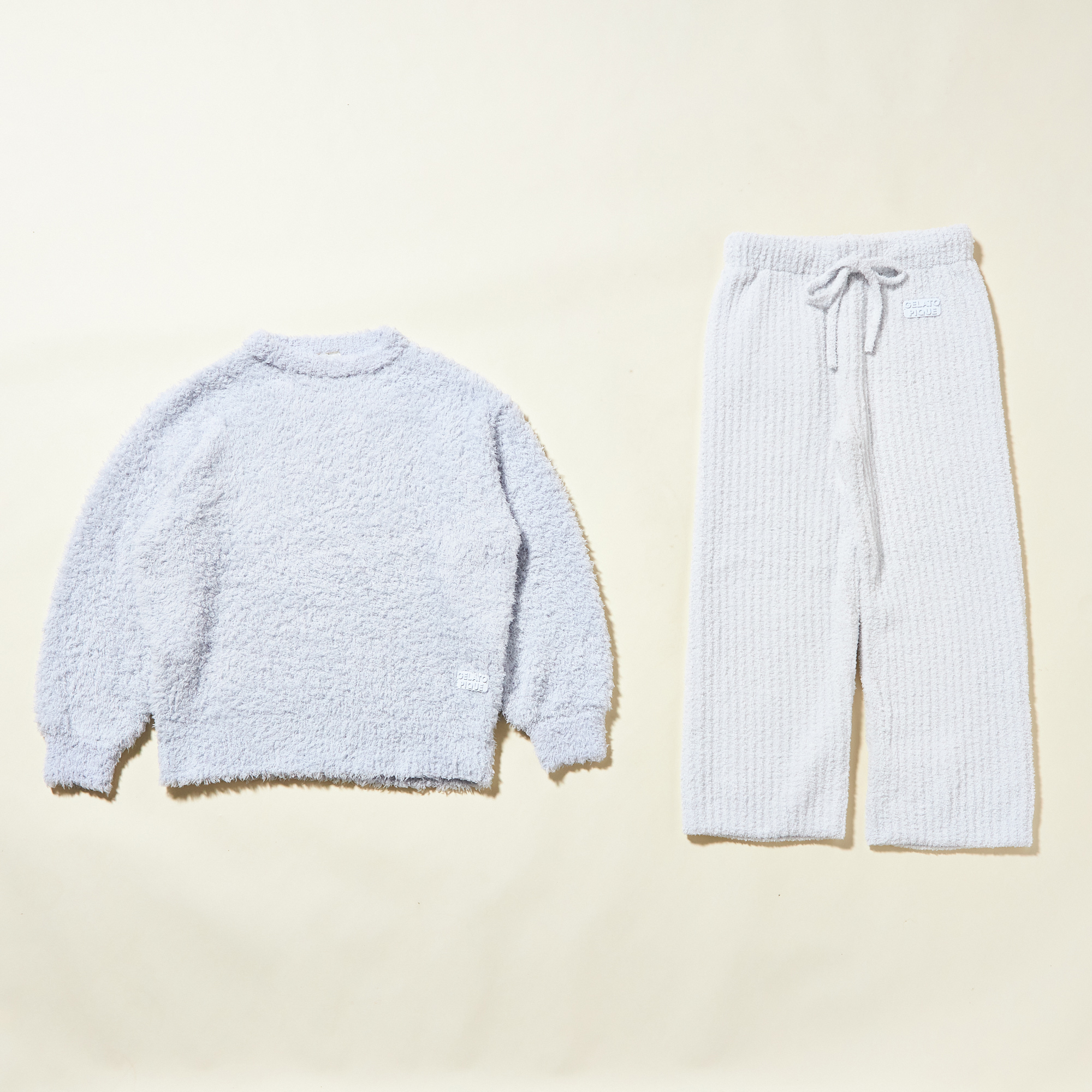 【WOMEN】ジェラートプルオーバー＆パウダーリブロングパンツセット
