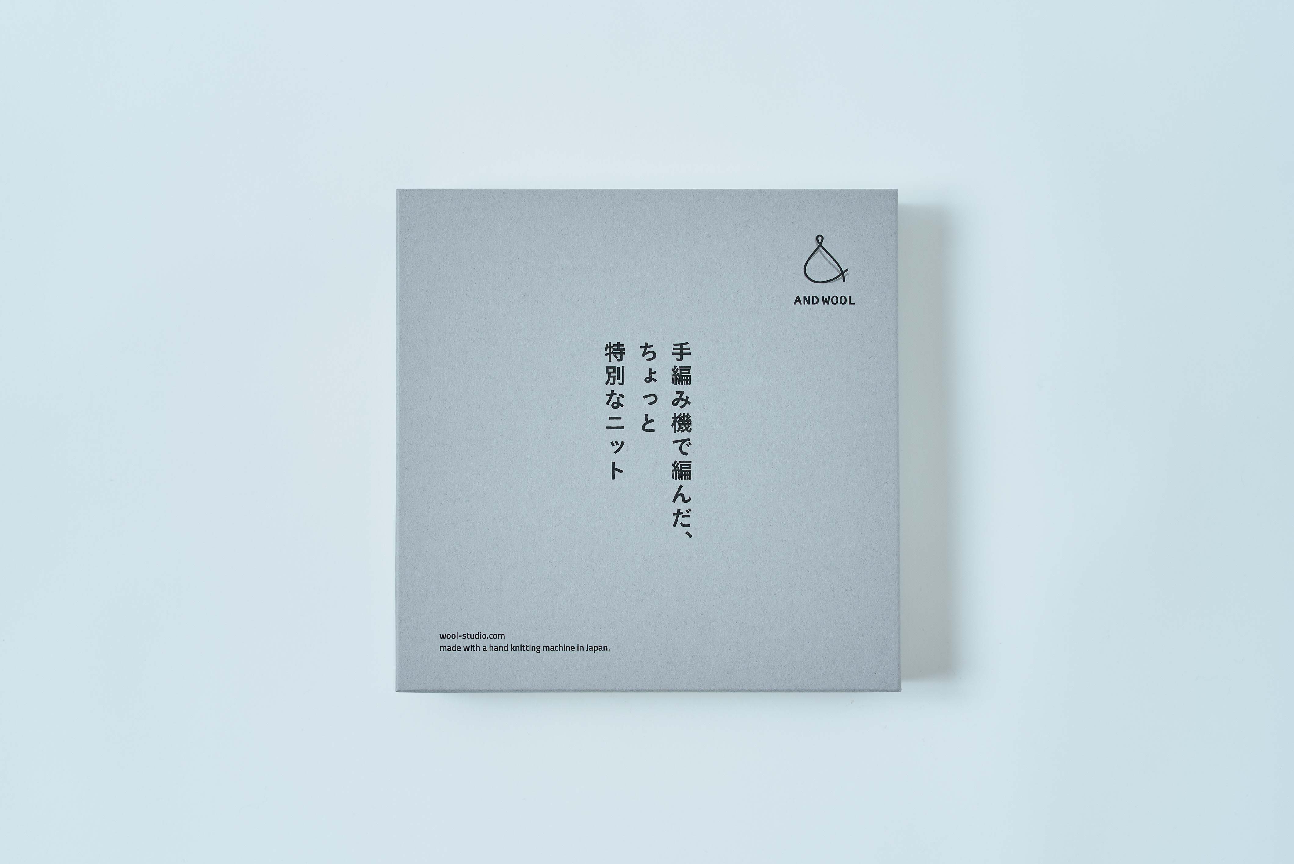 【手編み機で編まれた】カシミヤ100%スヌード