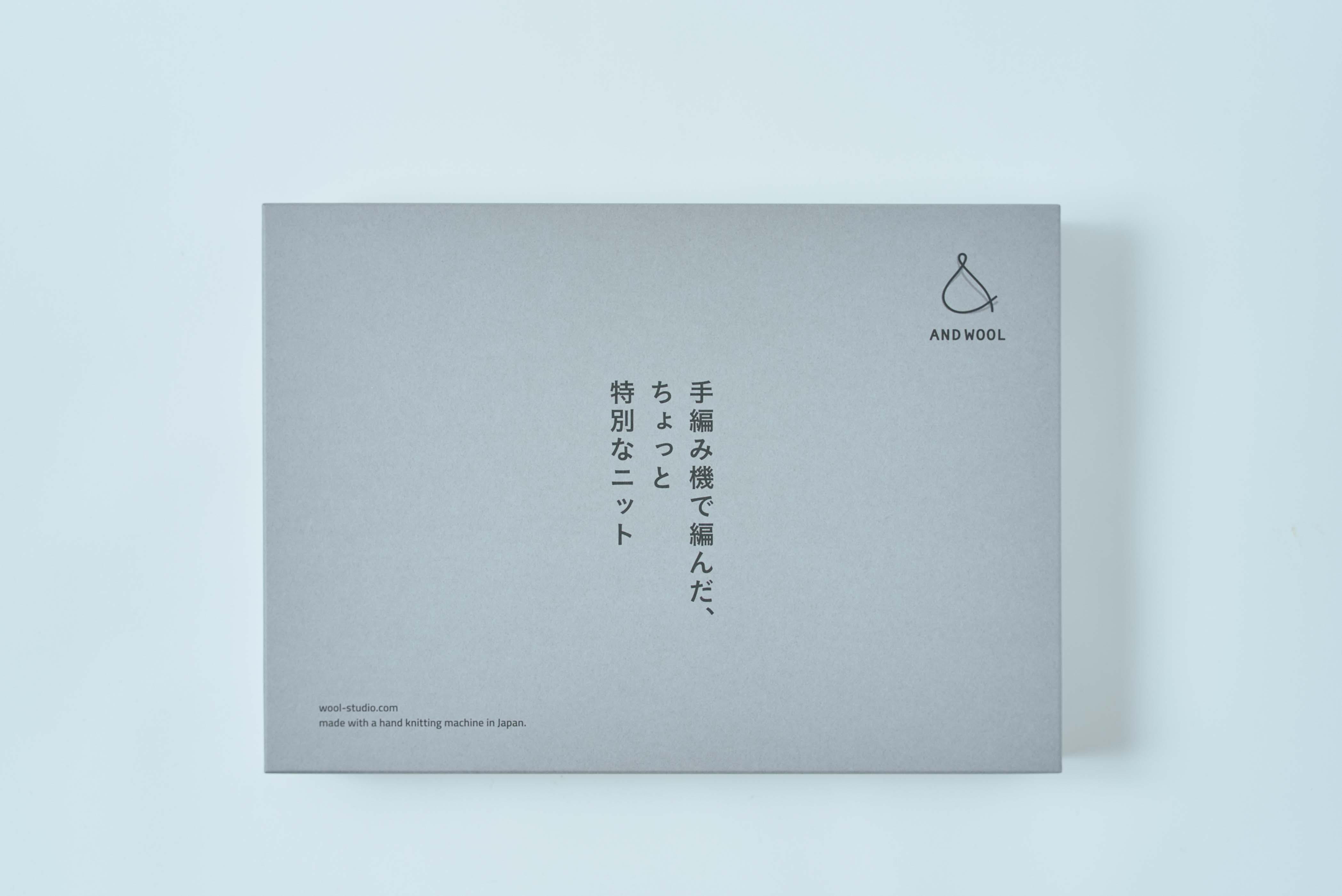 【国内で手編み機で編まれた】カシミヤ100%細巾ストール