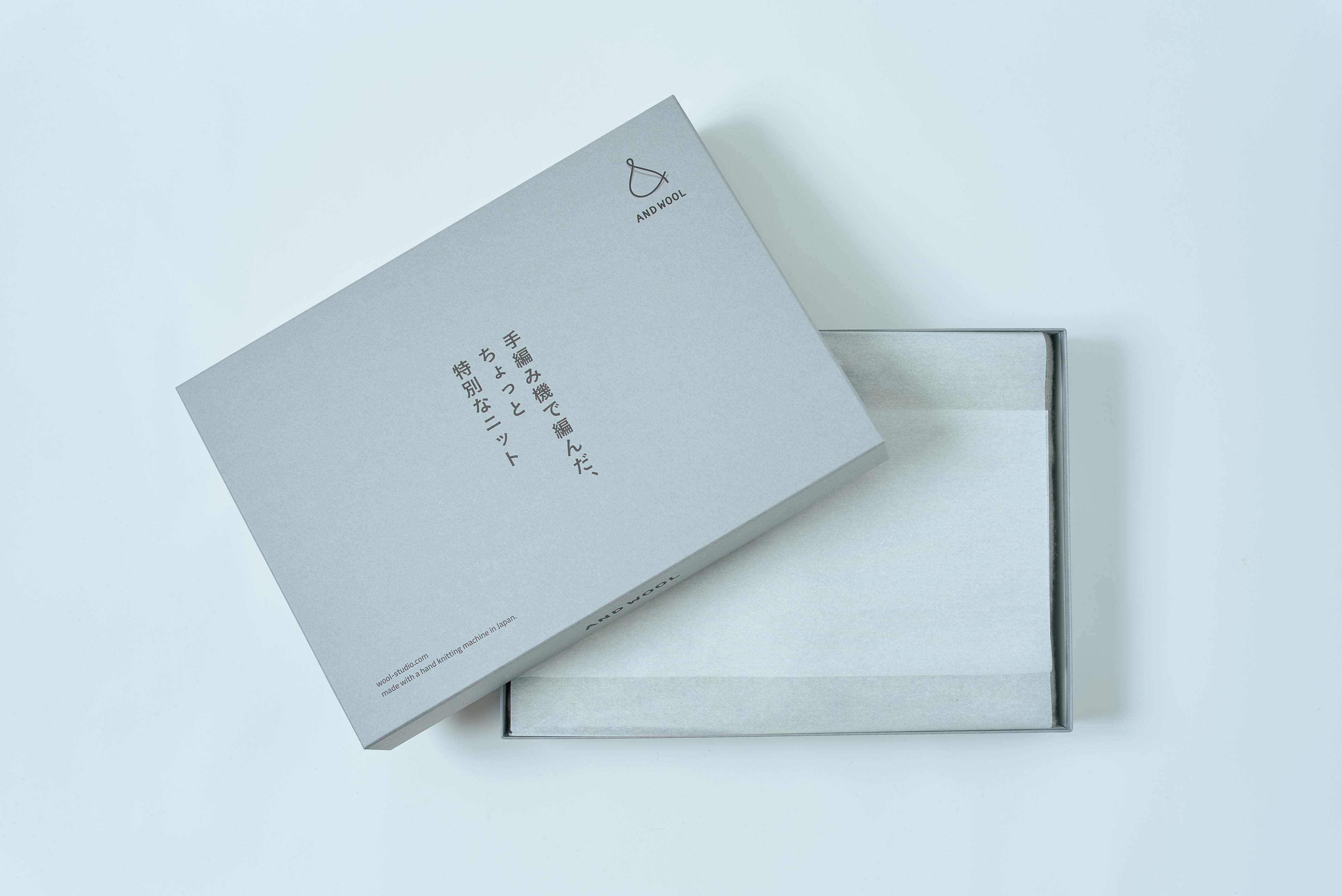 【国内で手編み機で編まれた】カシミヤ100%細巾ストール