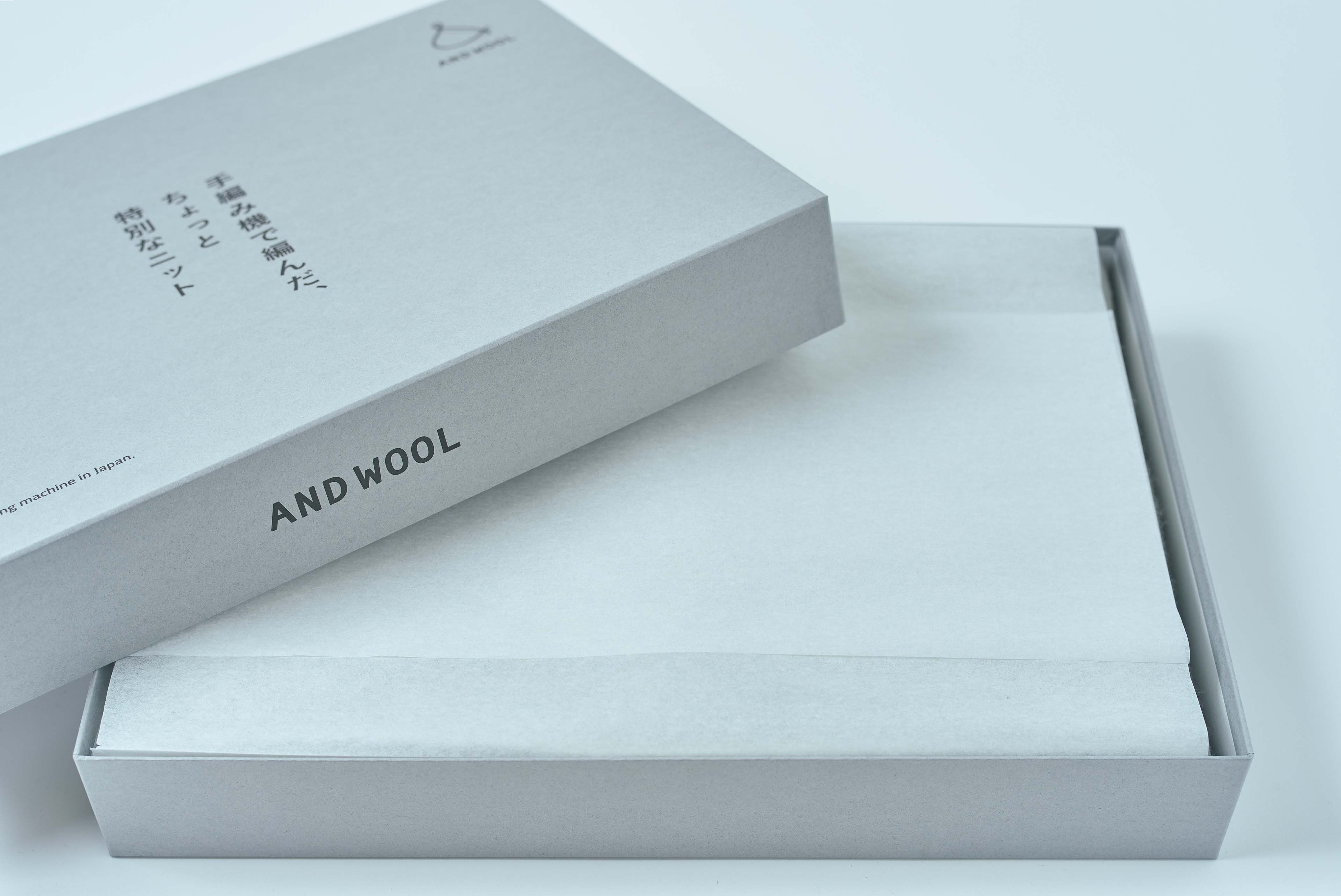 【国内で手編み機で編まれた】カシミヤ100%細巾ストール