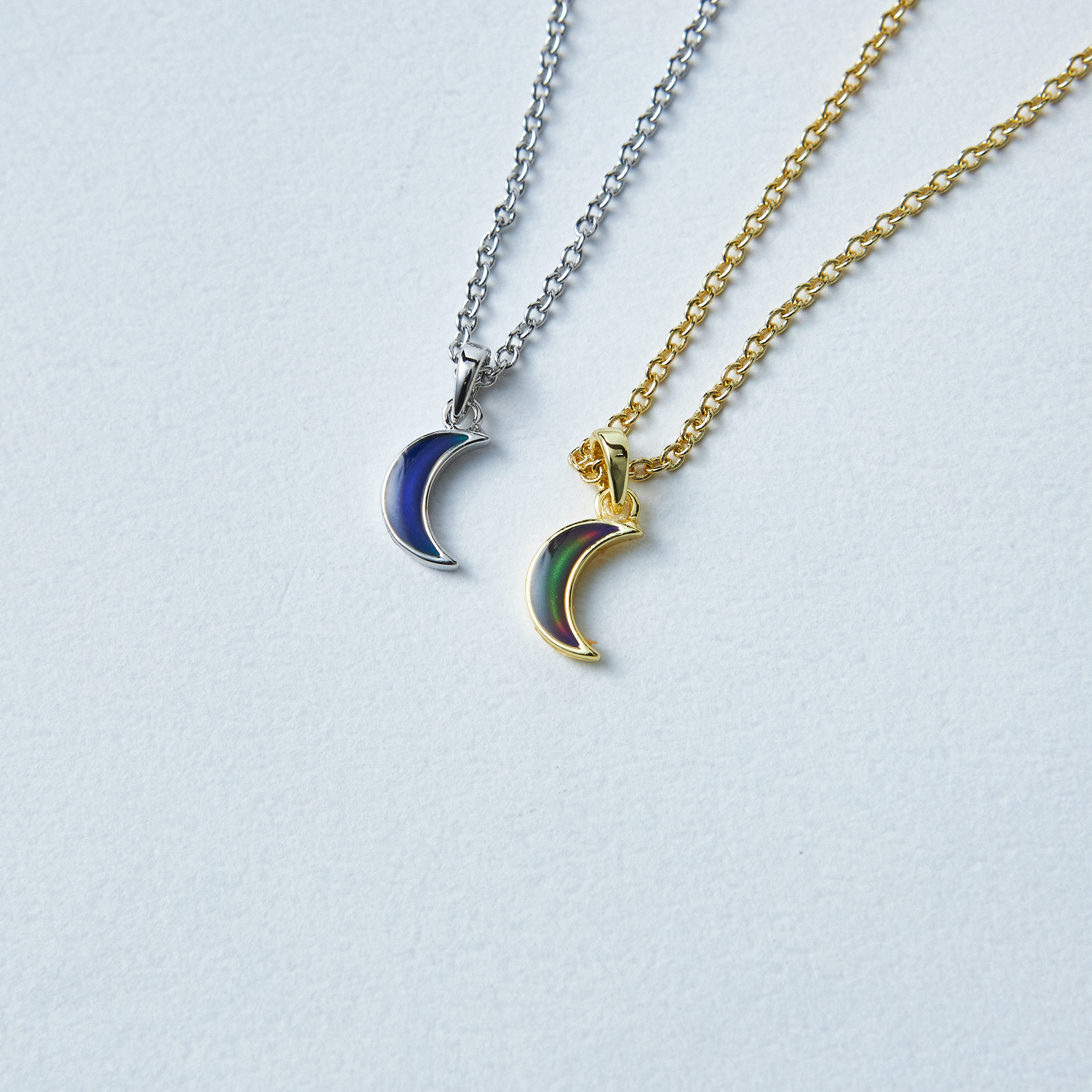 【名入れギフト】温度で色が変わるネックレス&部屋を飾るバルーンセット