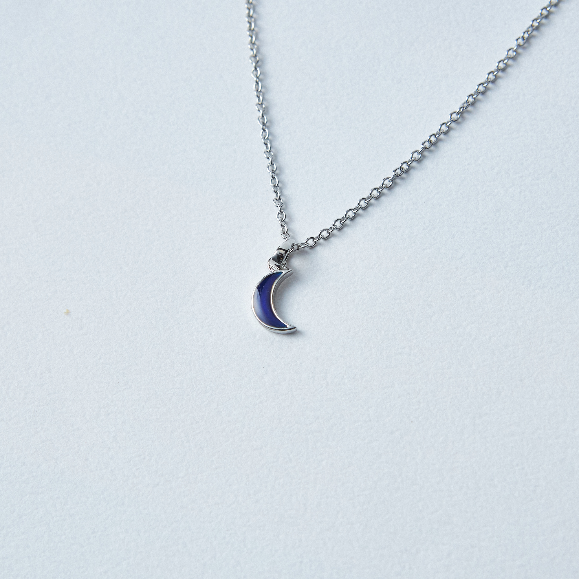 【名入れギフト】温度で色が変わるネックレス&部屋を飾るバルーンセット