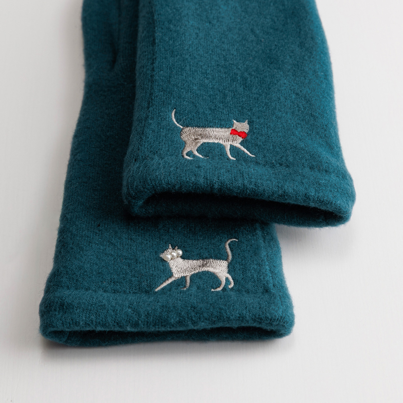 【WOMEN】おさんぽねこ刺繍ジャージグローブ