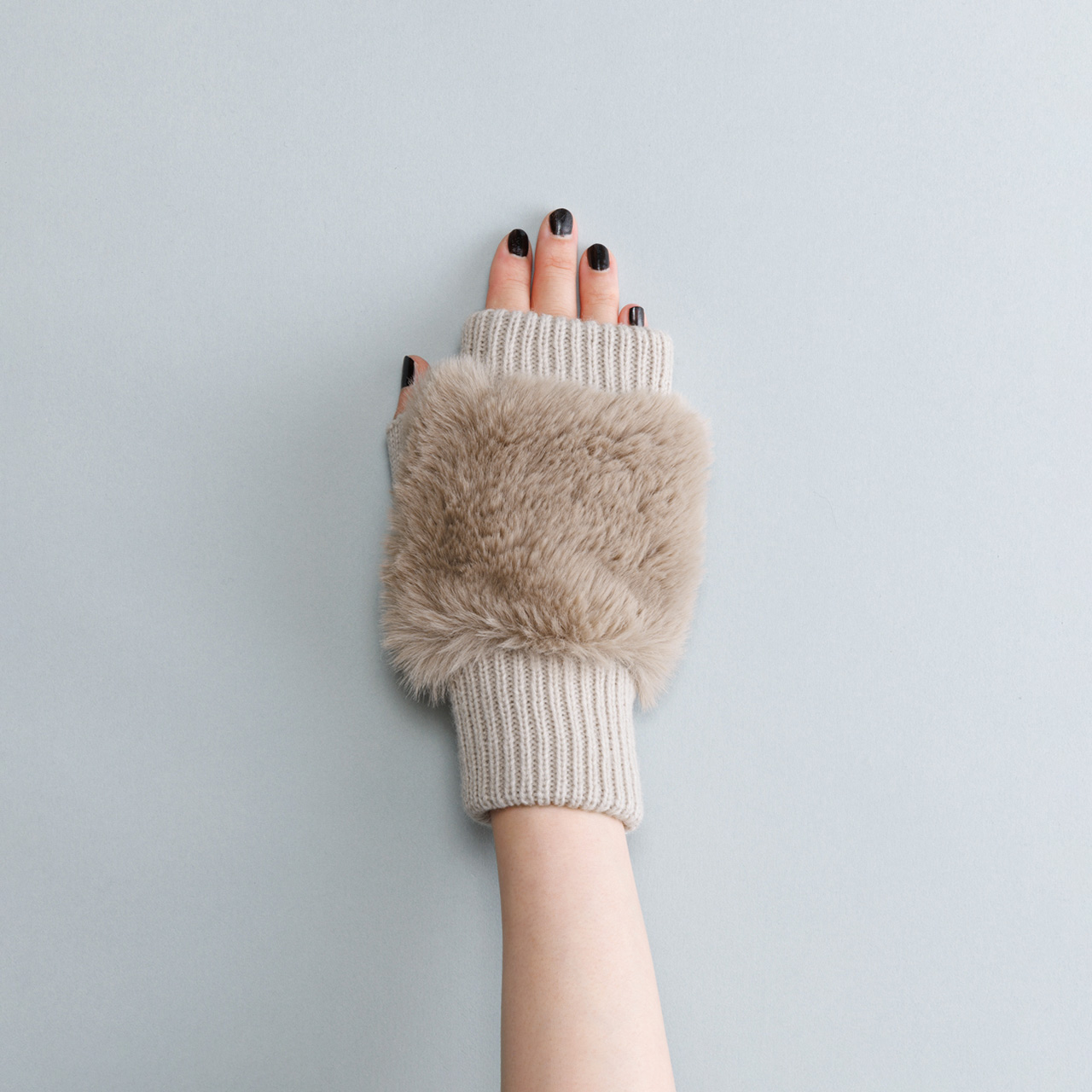 【WOMEN】フェイクファー付きフィンガーレスニットグローブ