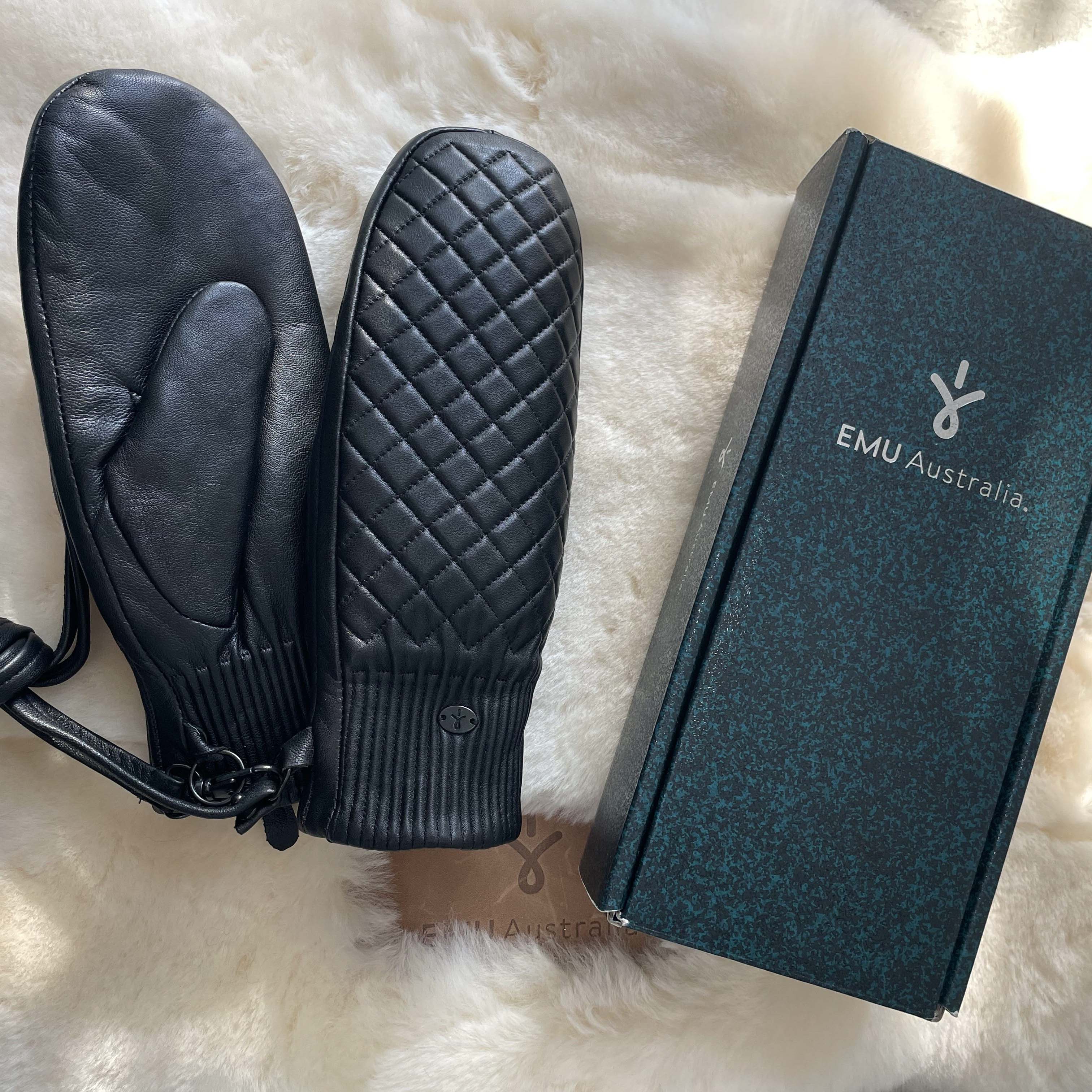 W7013 MARGARET MITTENS