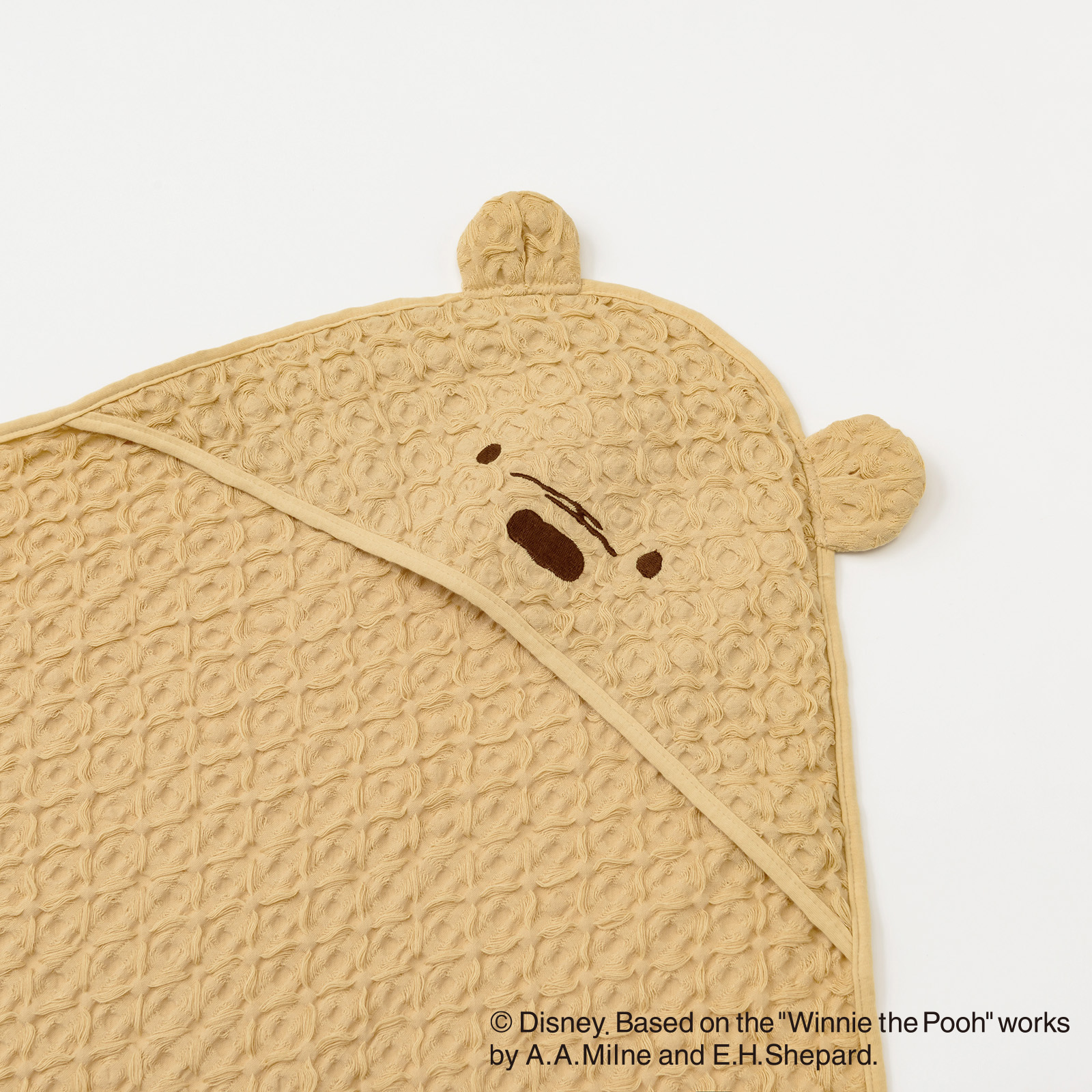 Winnie the pooh / 5 hooded towel