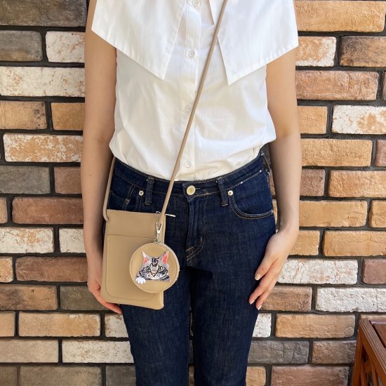 CAT MOBILEPHONE POCHETTE（刺繍）