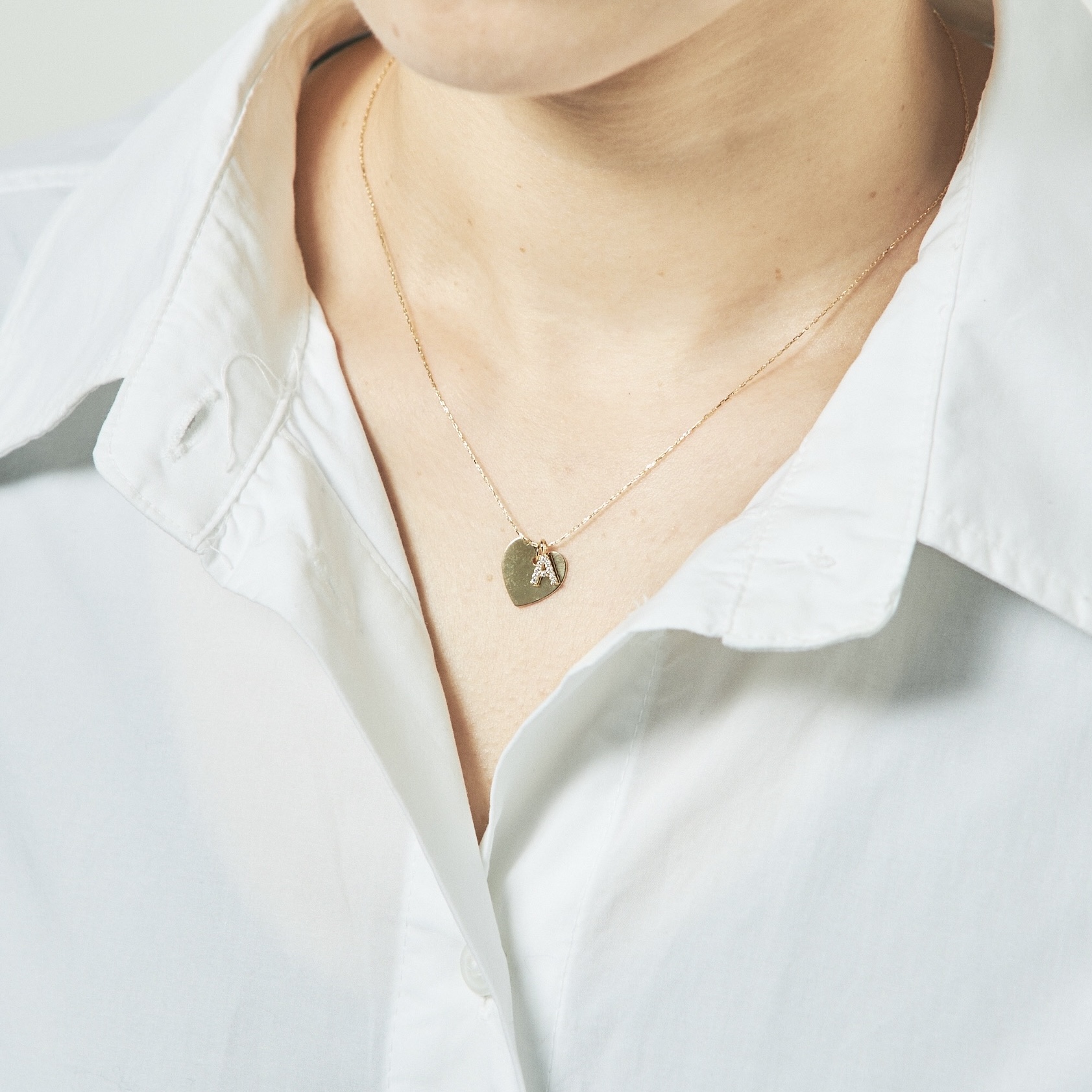 【名入れギフト】イニシャルハートネックレス