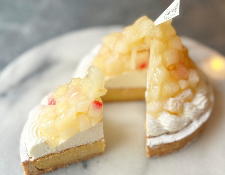 誕生日ケーキ 即日出荷 着日指定 贅沢どっさり桃のチーズタルト14cm(4～6名様用)