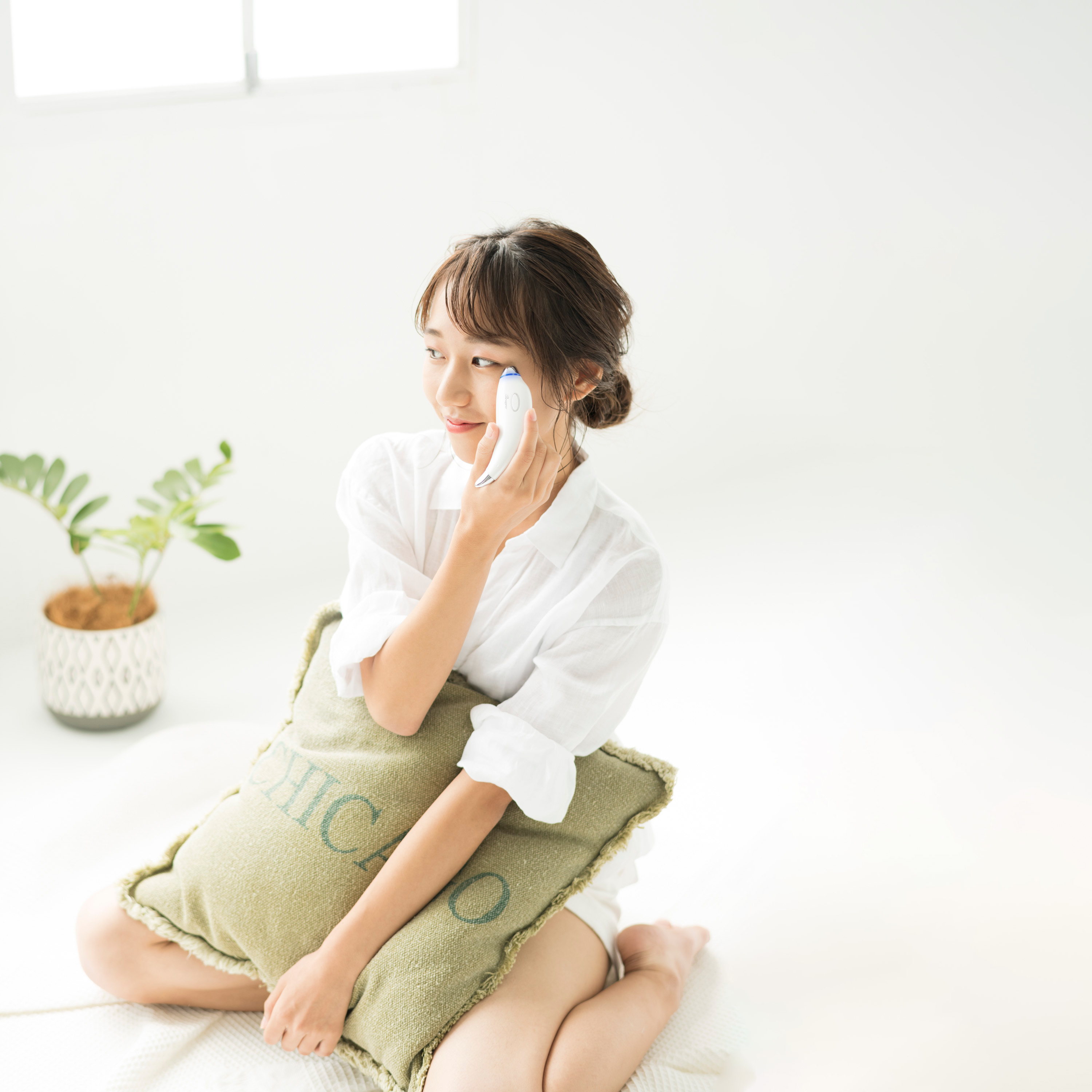 【BOX付】目元ケア家電&フェイスマスクセット