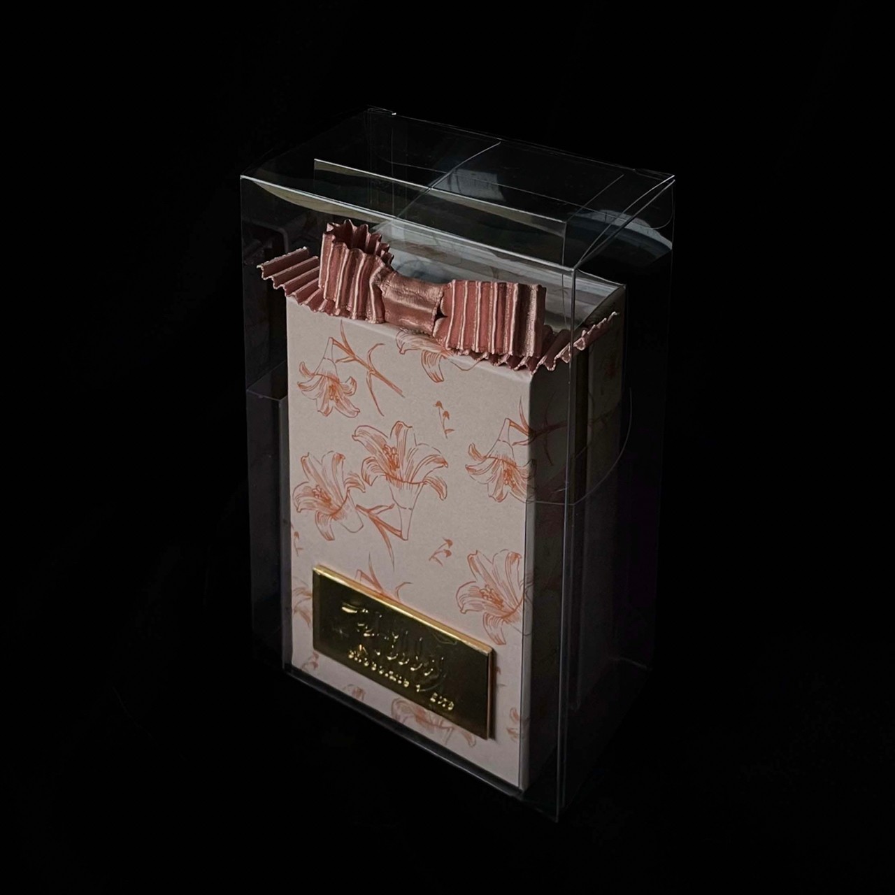 Lily box pink お花のかたちのチョコレート