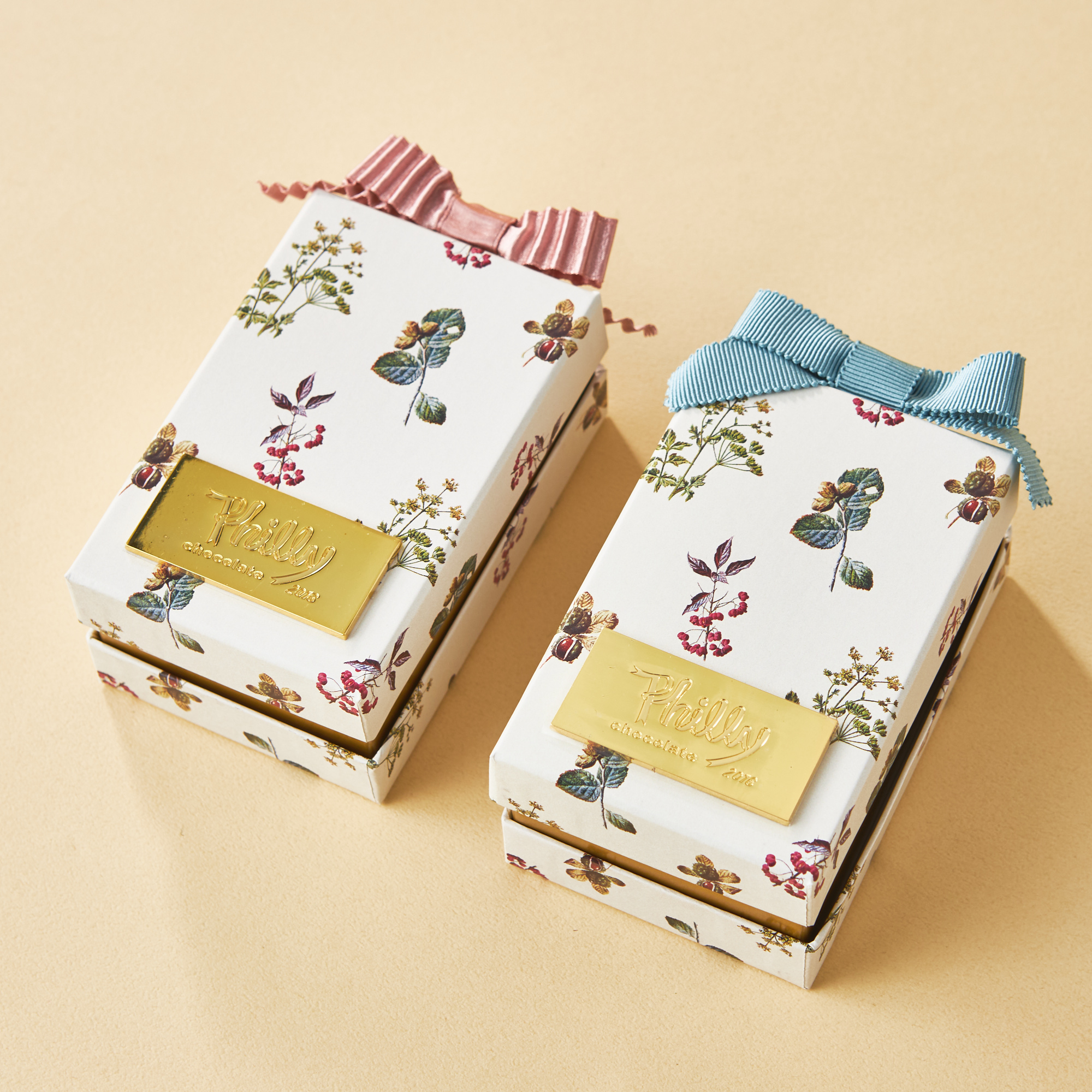 Botanical box (white）お花のかたちのチョコレート