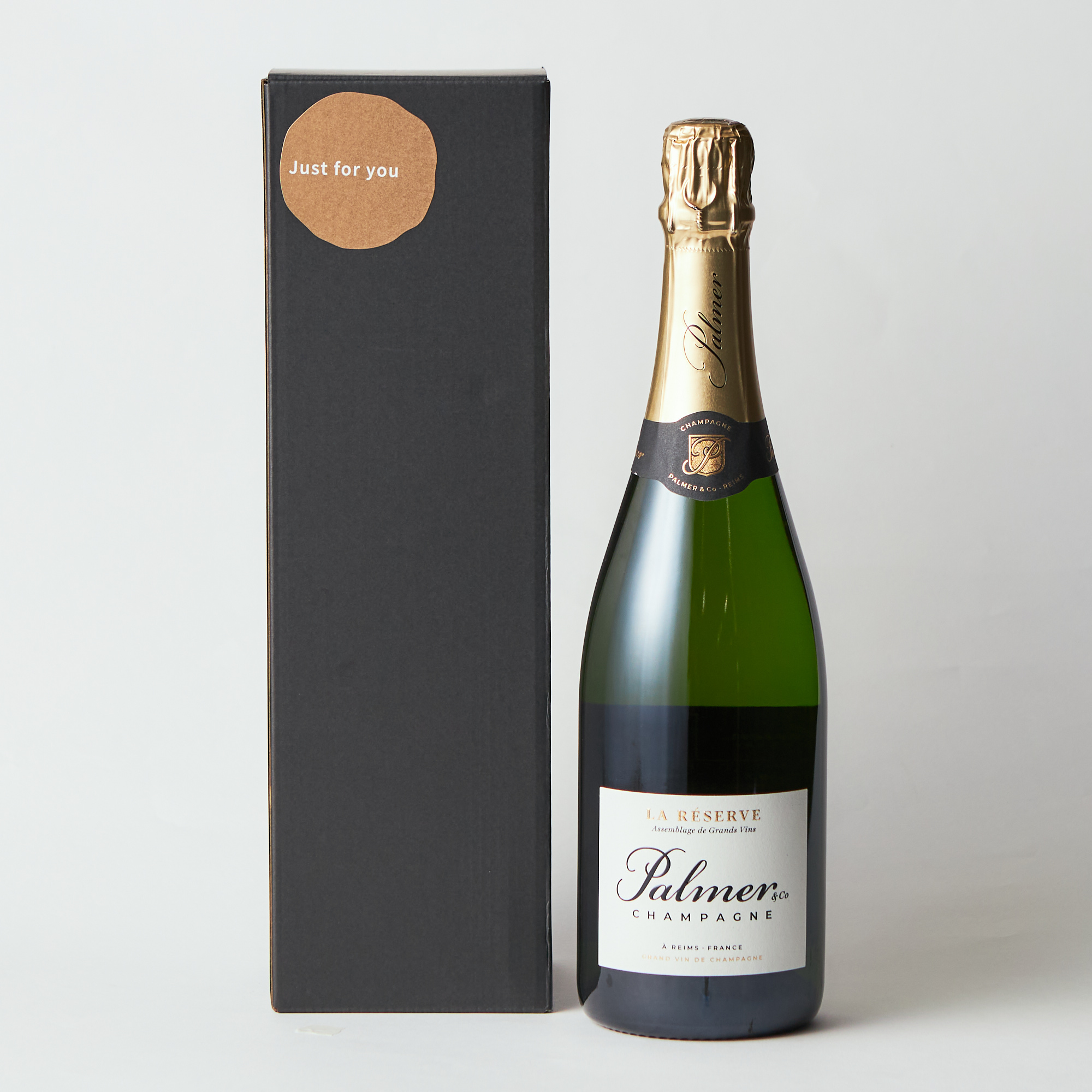 世界一のシャンパンとジュエリーブランドのグラスセット