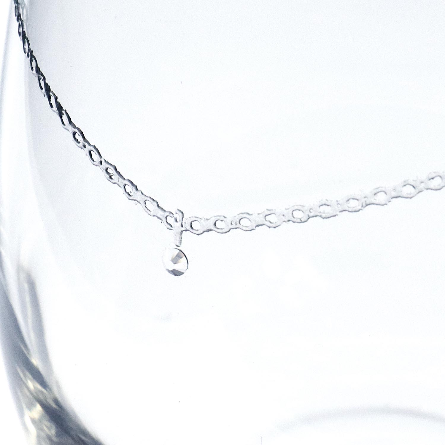 世界一のシャンパンとジュエリーブランドのグラスセット