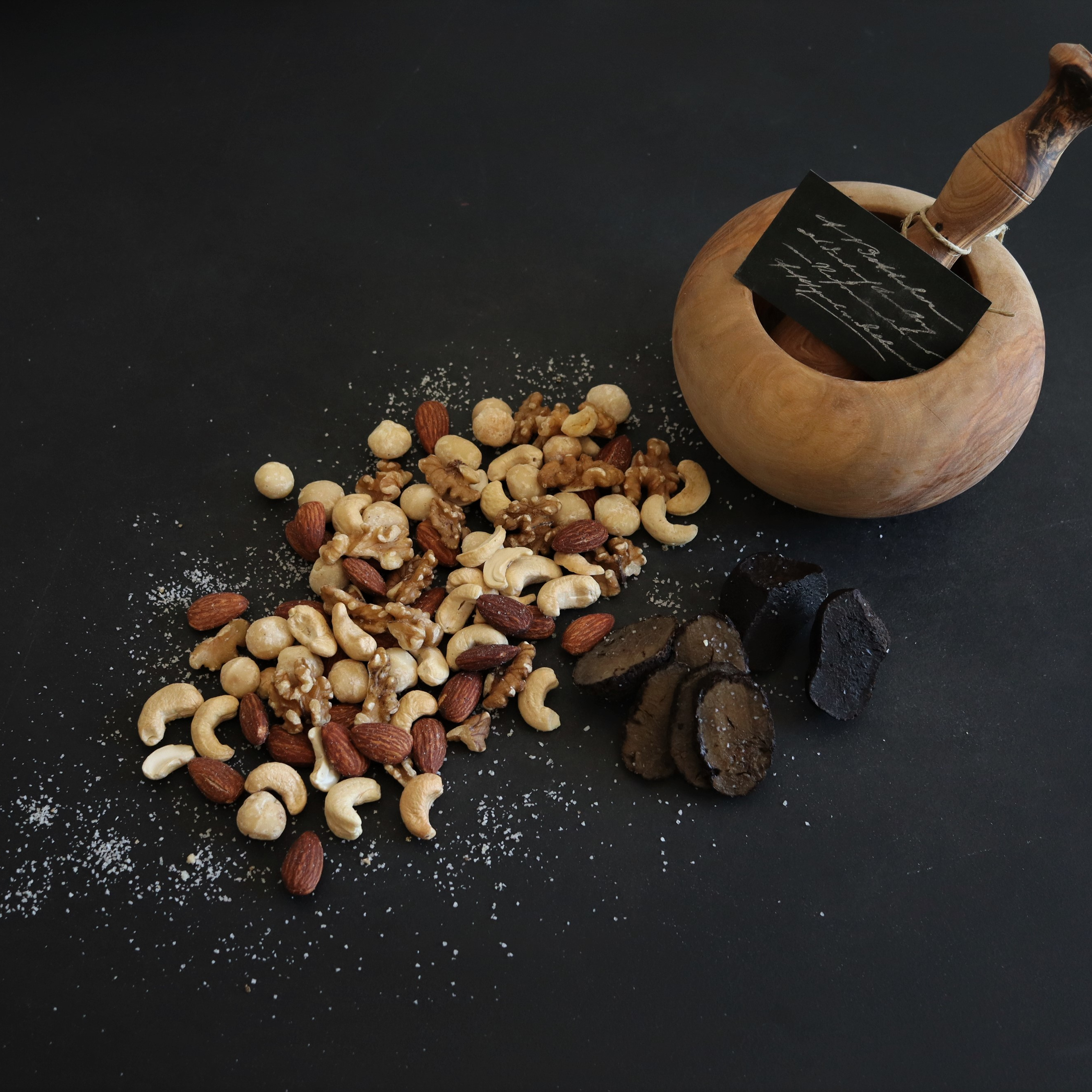 【特選】究極のビール2本と北海道トリュフポテトと選べるナッツセット