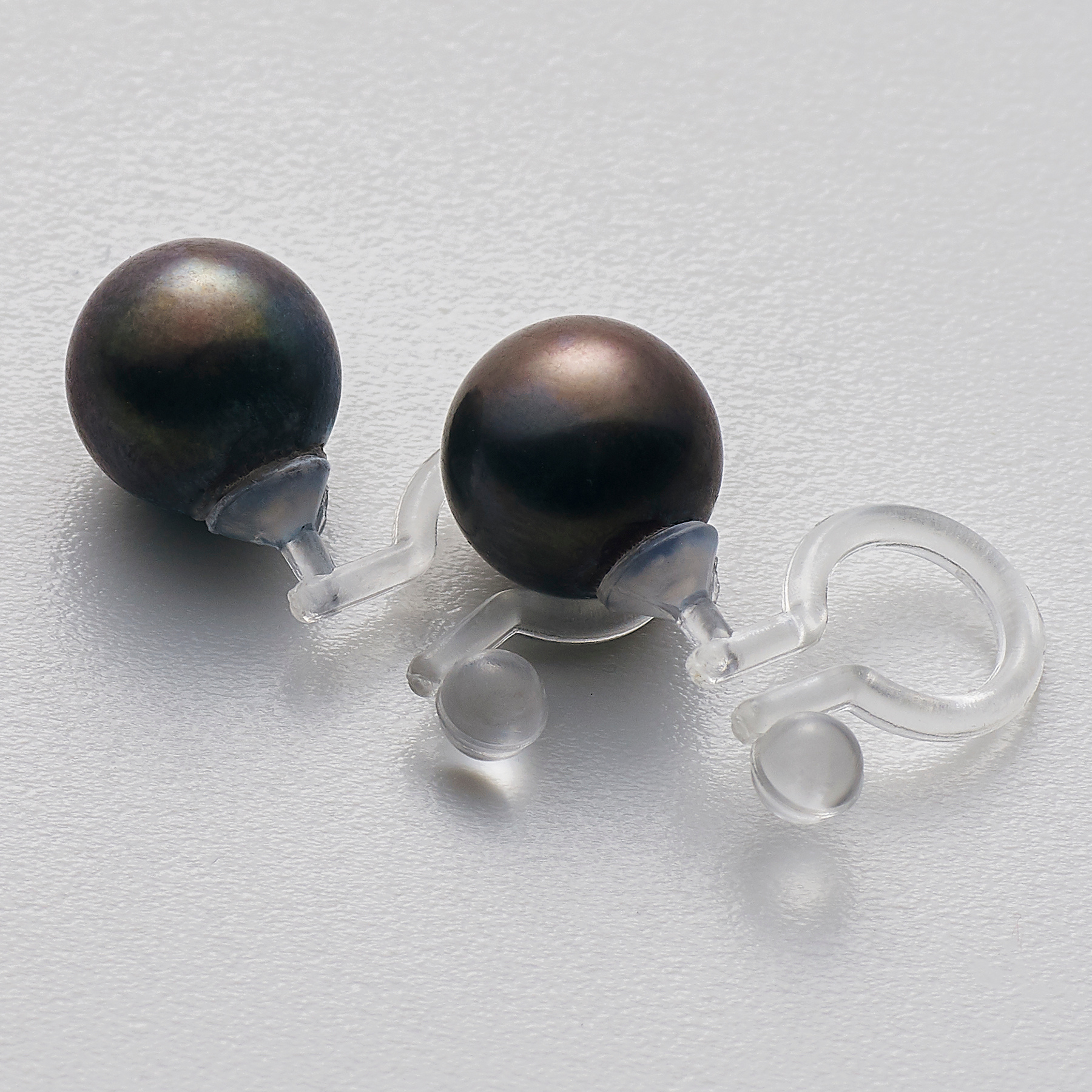 アコヤ真珠ピアスイヤリング (黒染め) 7.5mm-8mm
