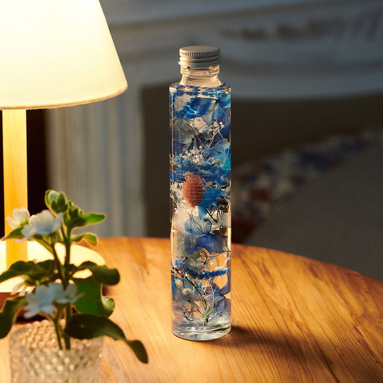 ハーバリウム スリムボトル | hikka（ヒッカ）のプレゼント・ギフト