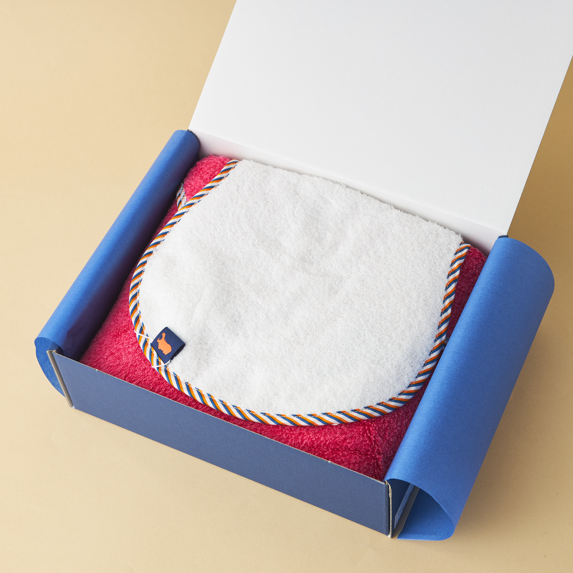 おくるみタオル×1 / スタイ×1