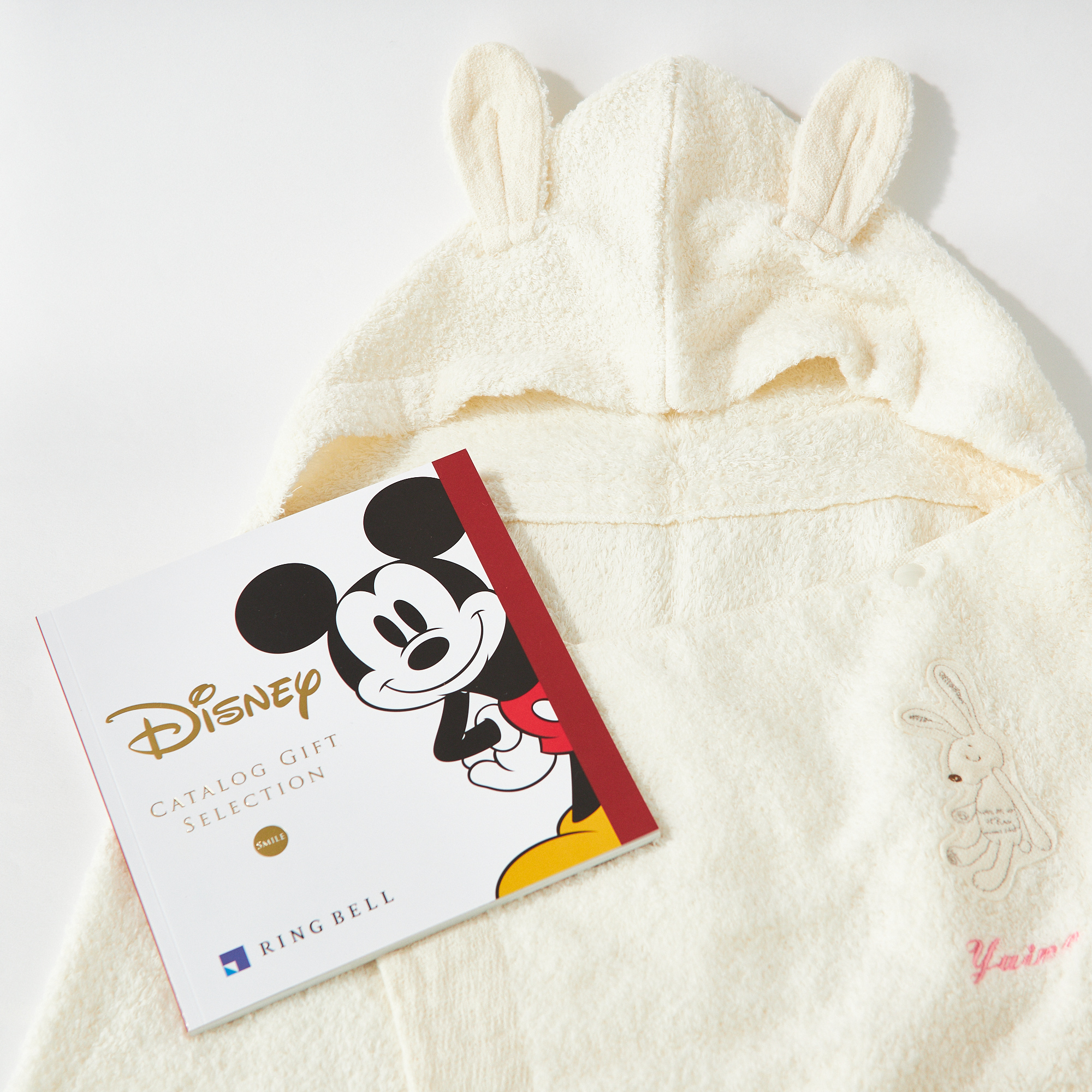 【出産祝い】DIsneyギフトカタログとkontexフード付きバスタオル&ハンカチセット