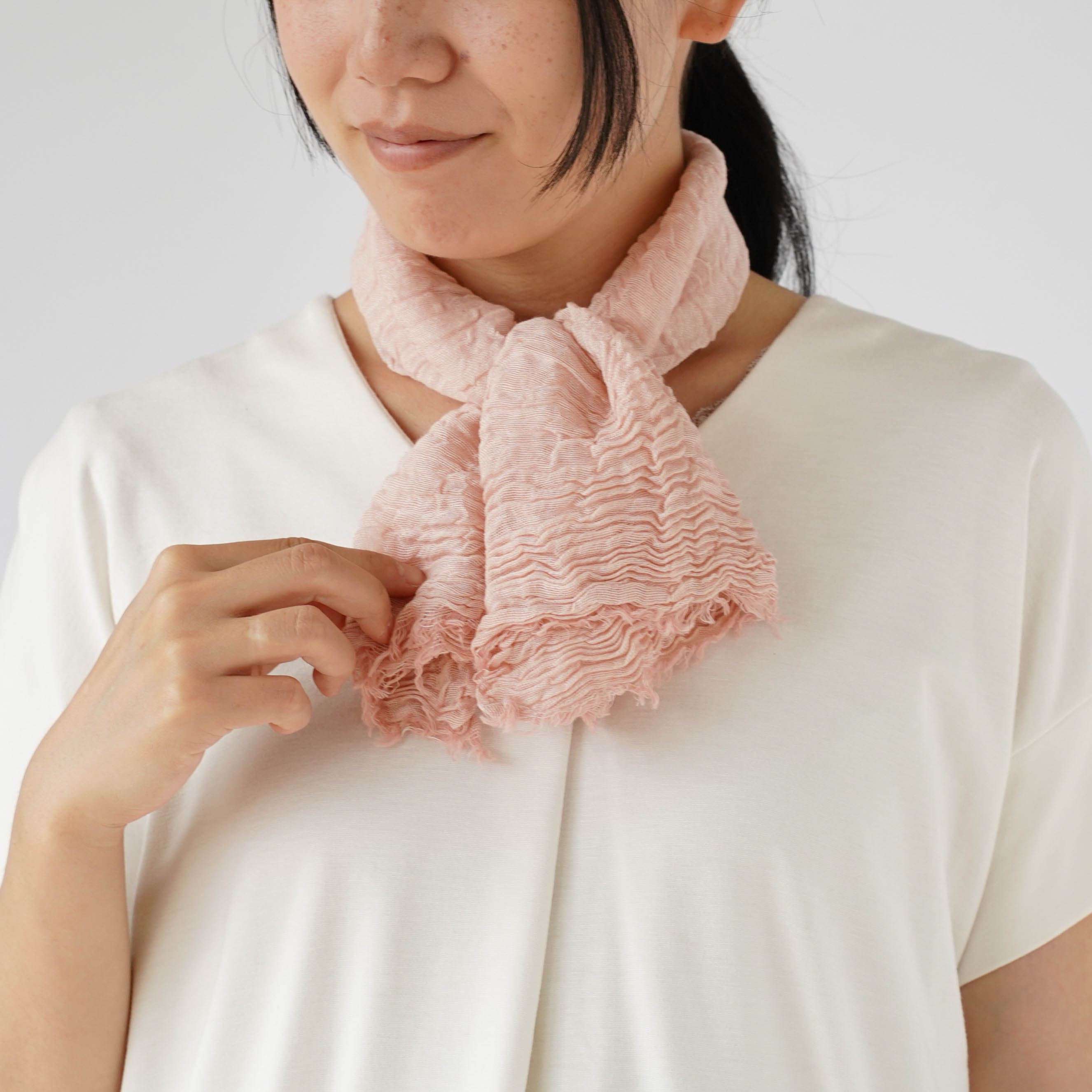 汗を吸って乾きやすい シルクと綿のコンパクトストール