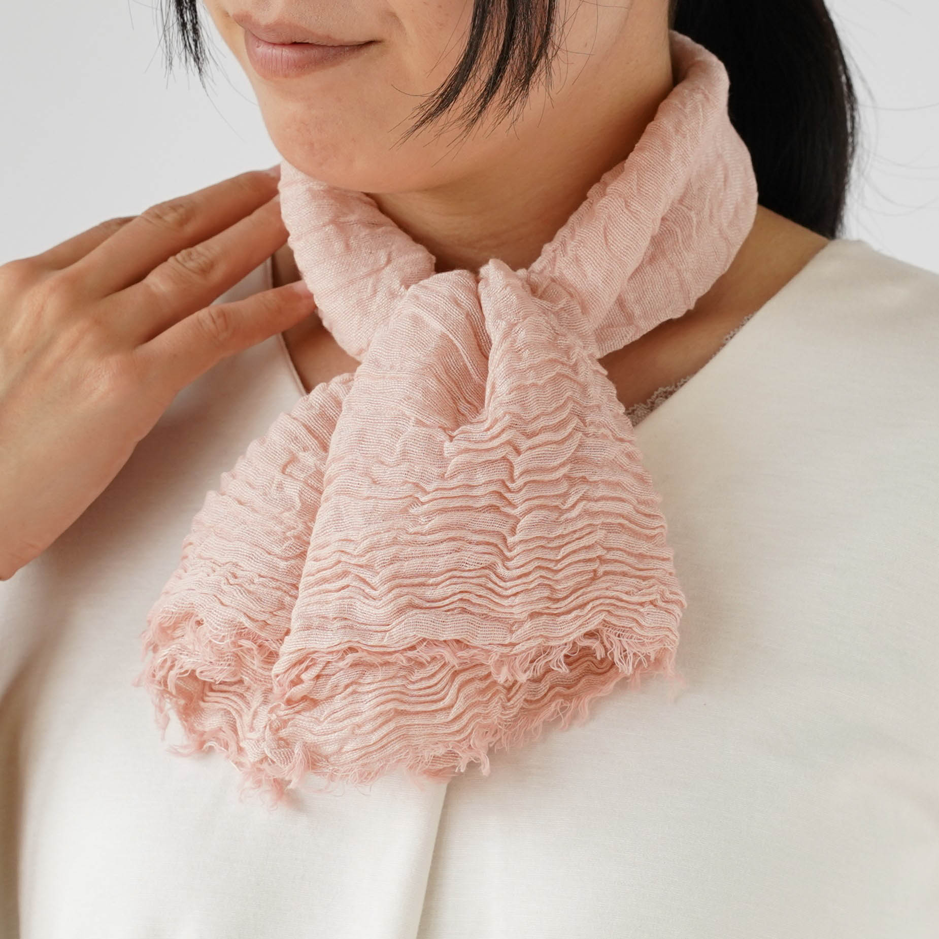 汗を吸って乾きやすい シルクと綿のコンパクトストール