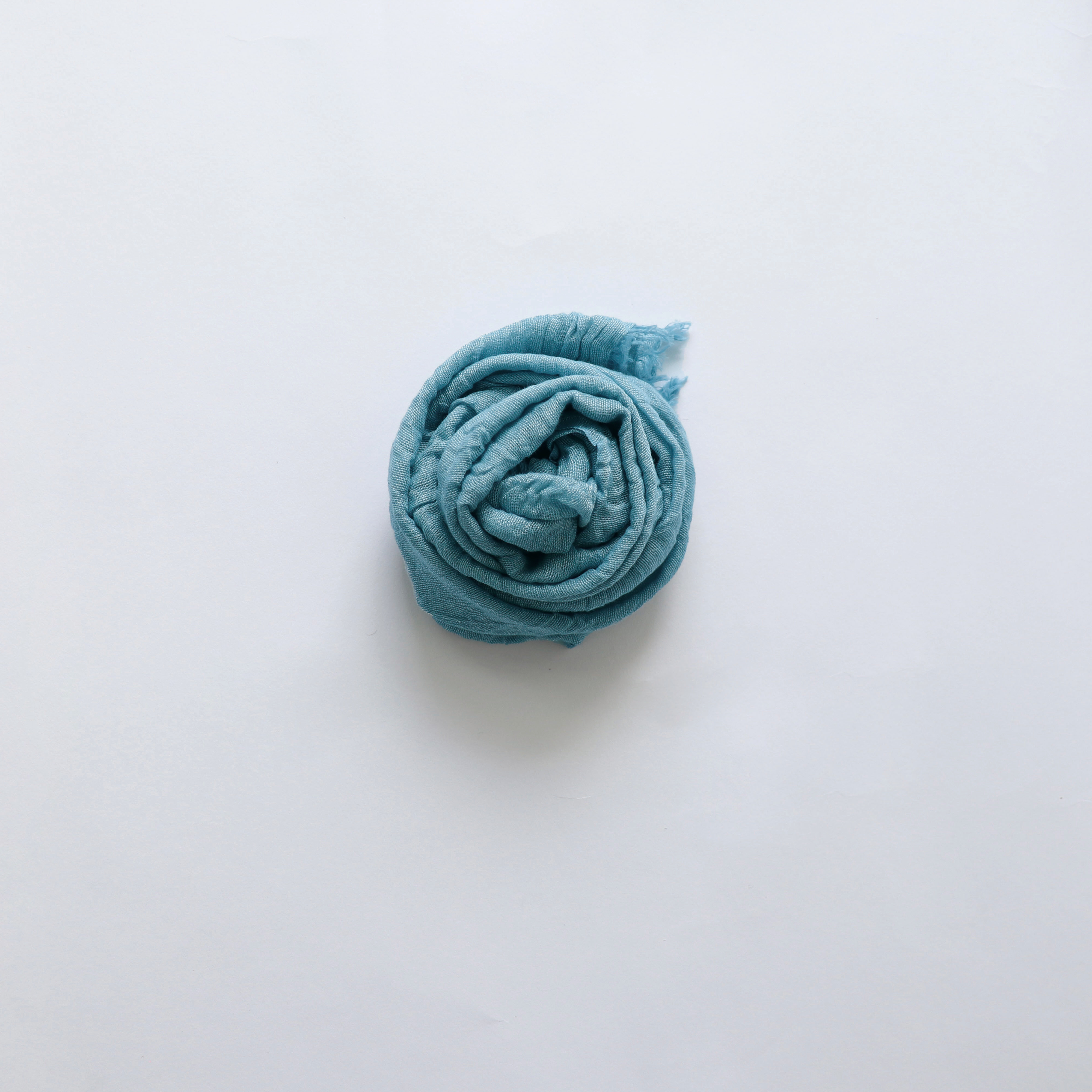 汗を吸って乾きやすい シルクと綿のコンパクトストール