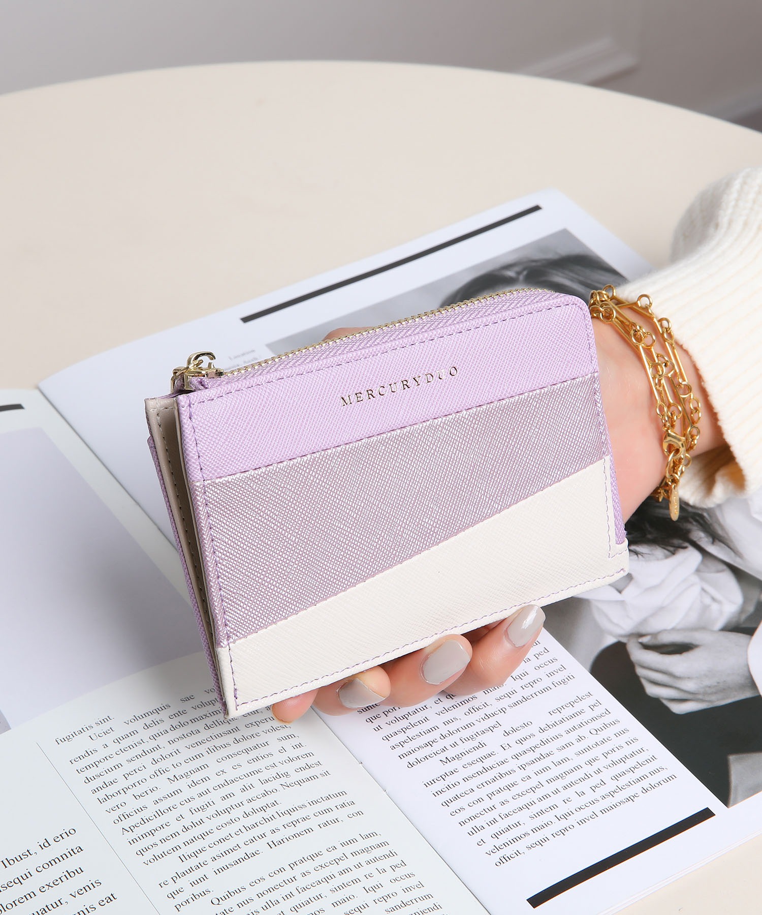 トリコカラーラウンドファスナースリムウォレット