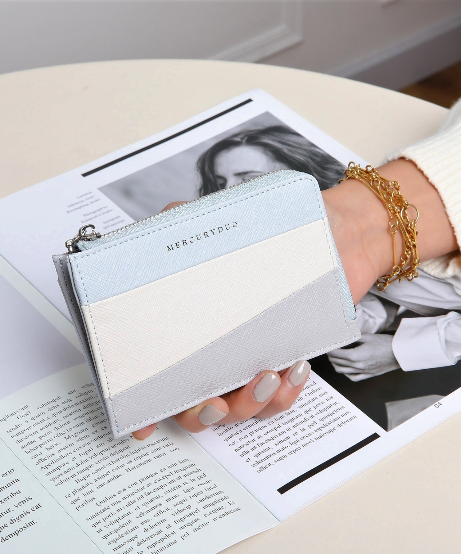 トリコカラーラウンドファスナースリムウォレット