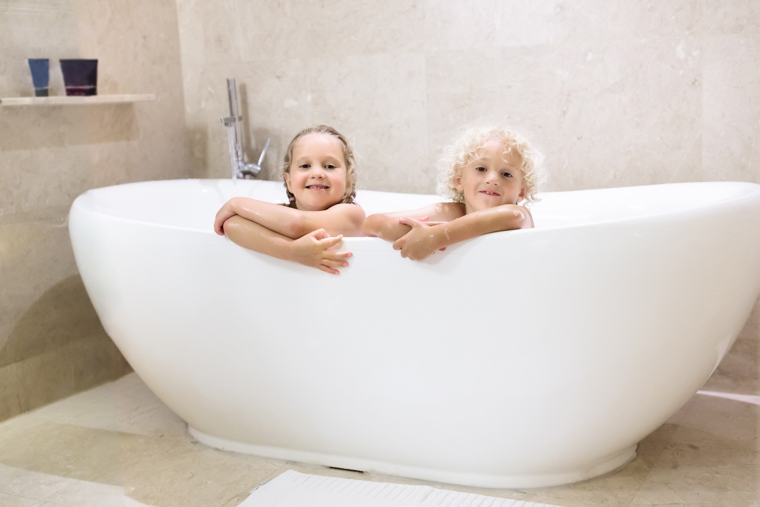 【出産内祝い・名入れ】色と香り溢れるバスボムギフトセット