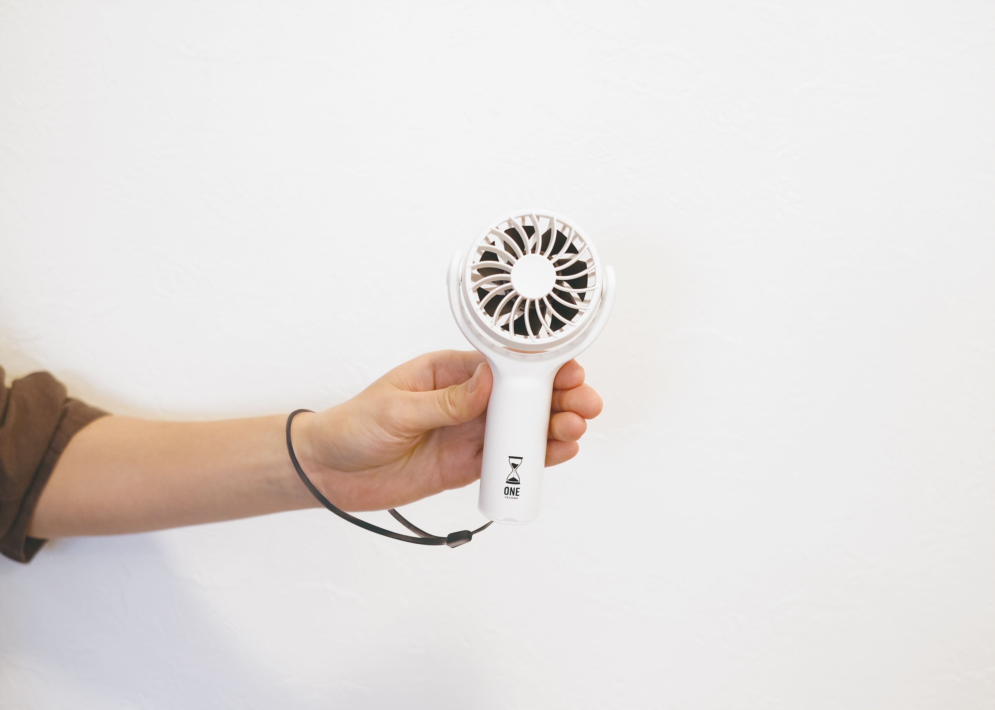 ブローウィンコンパクトハンディファン