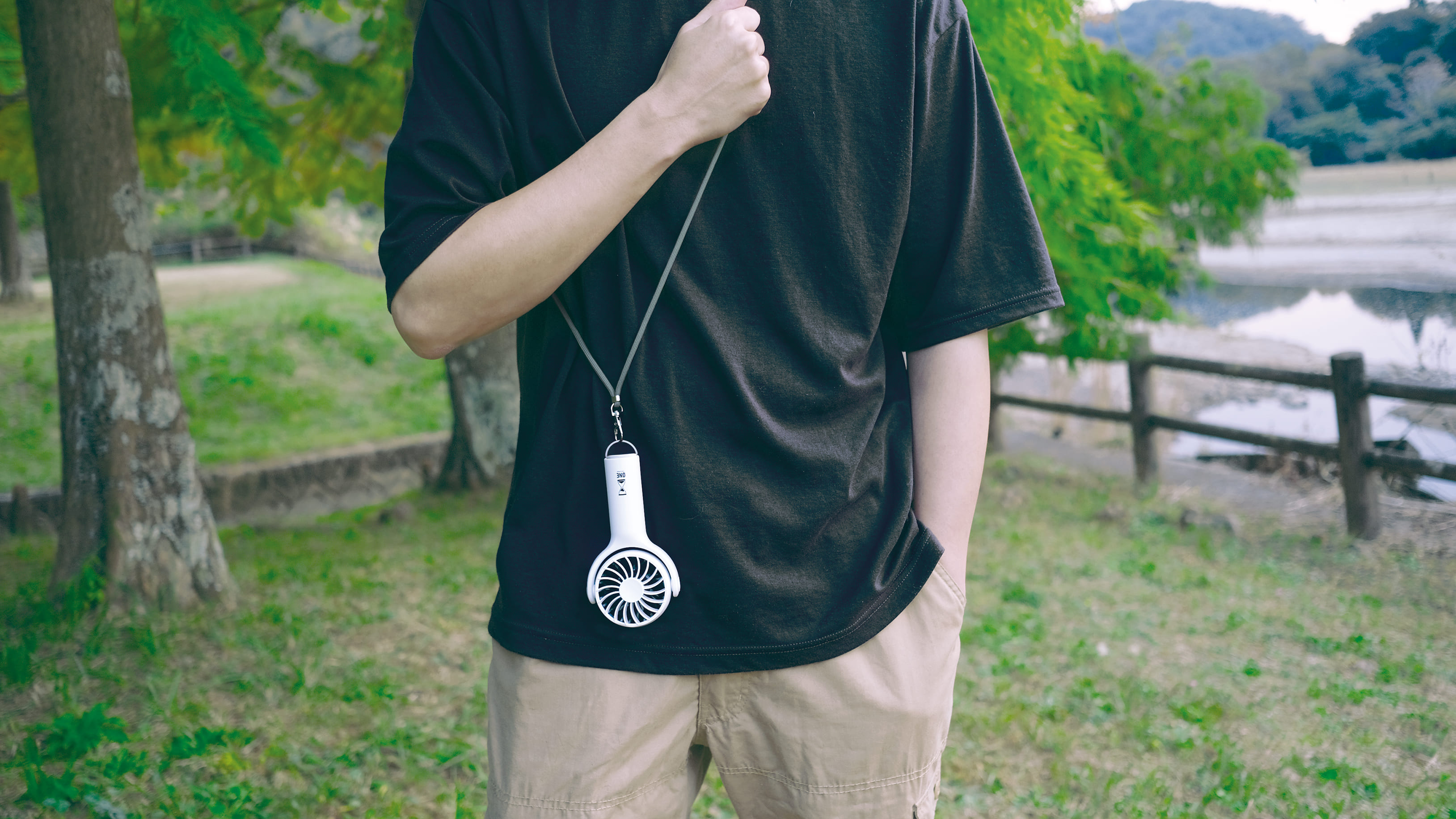 ブローウィンコンパクトハンディファン