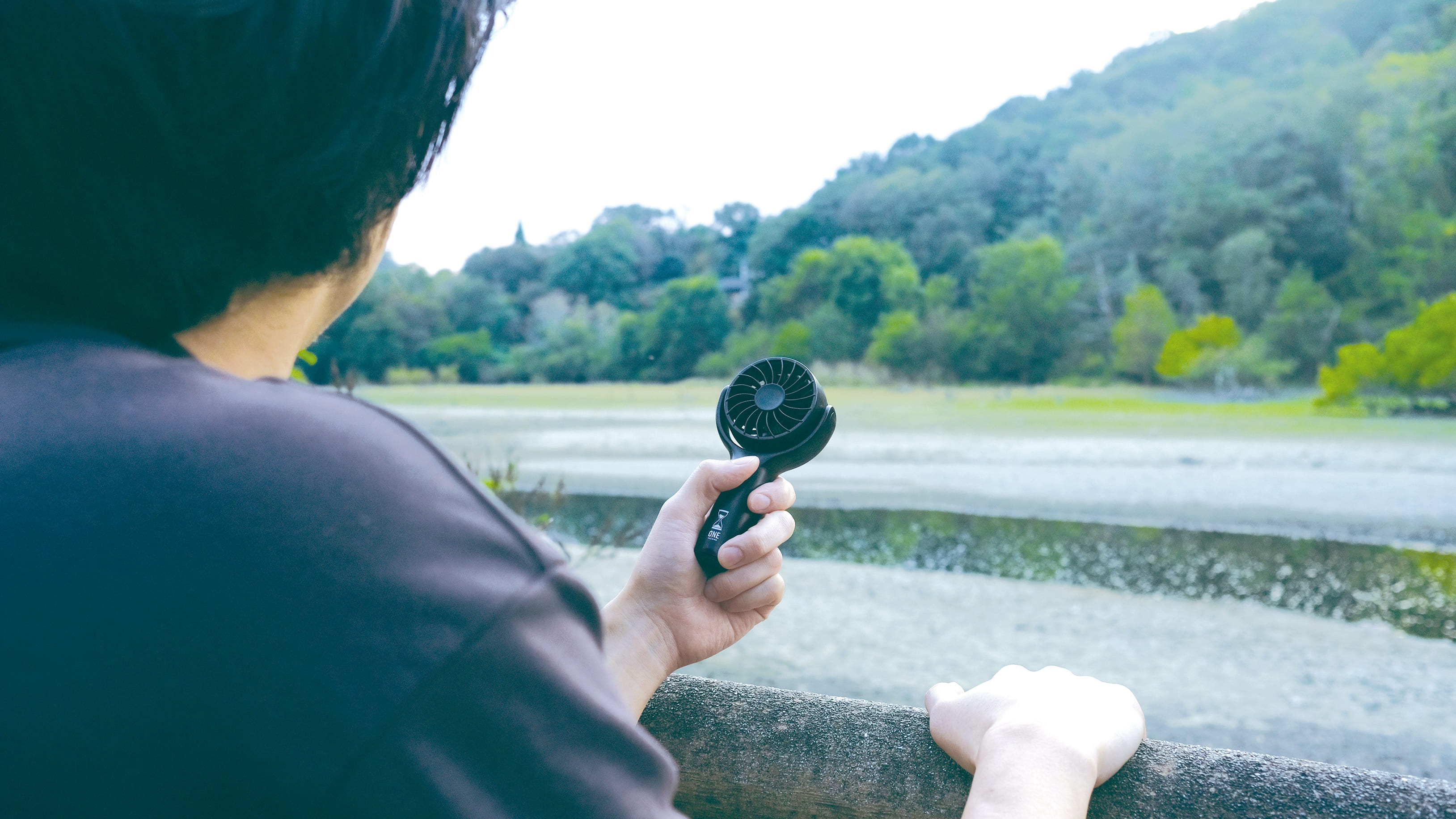 ブローウィンコンパクトハンディファン