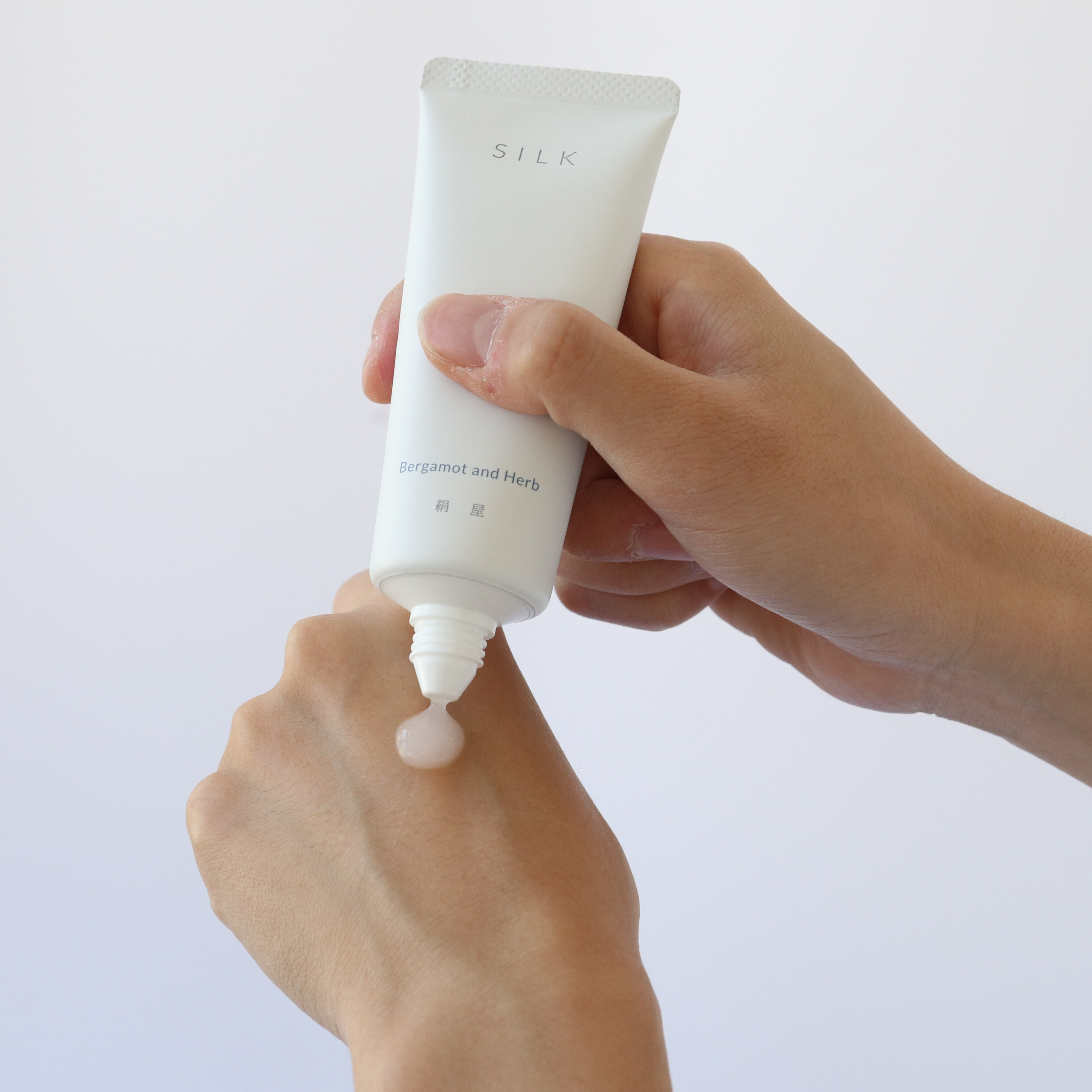 高級シルクのハンドケアセットBOX