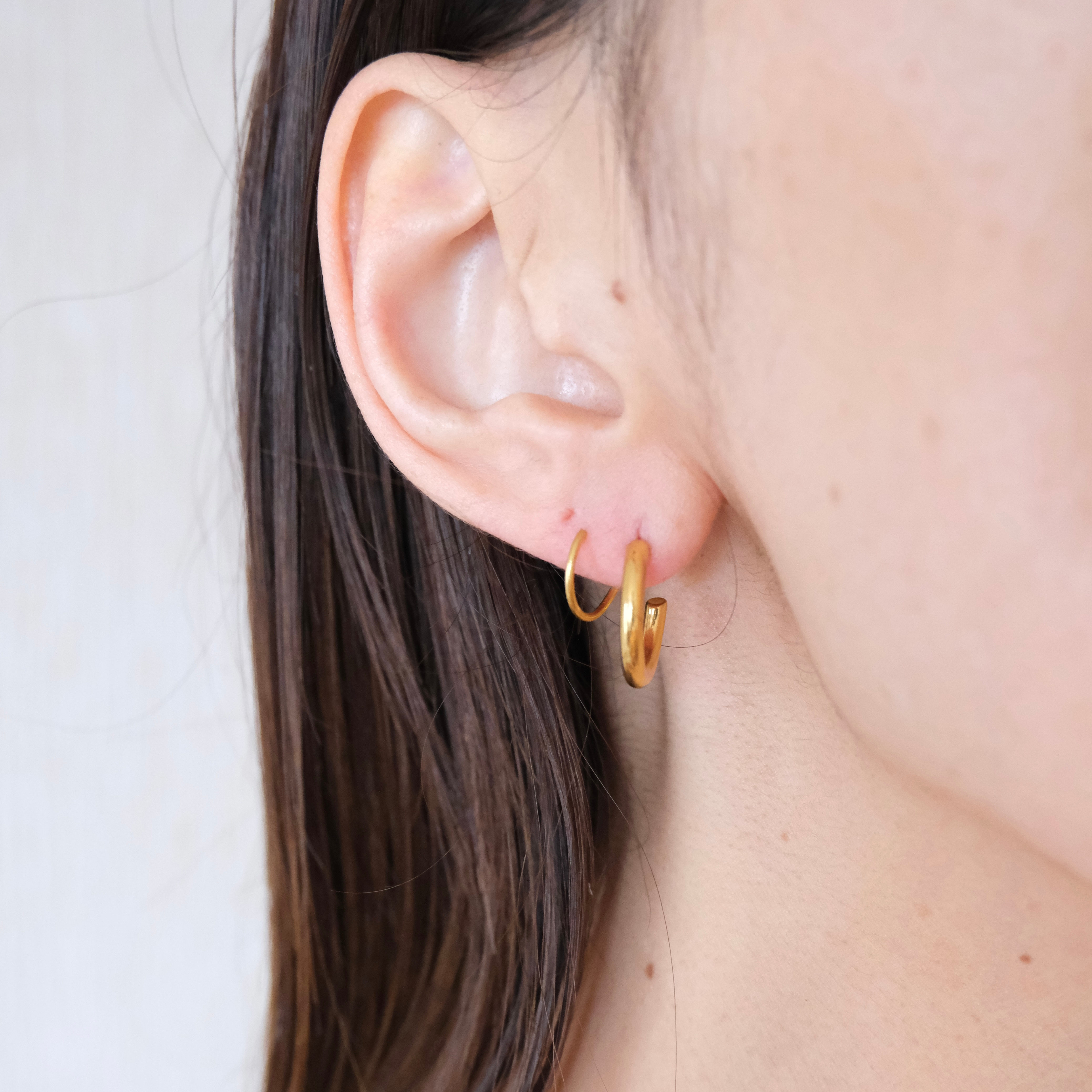 ステンレスシンプルねじりピアス