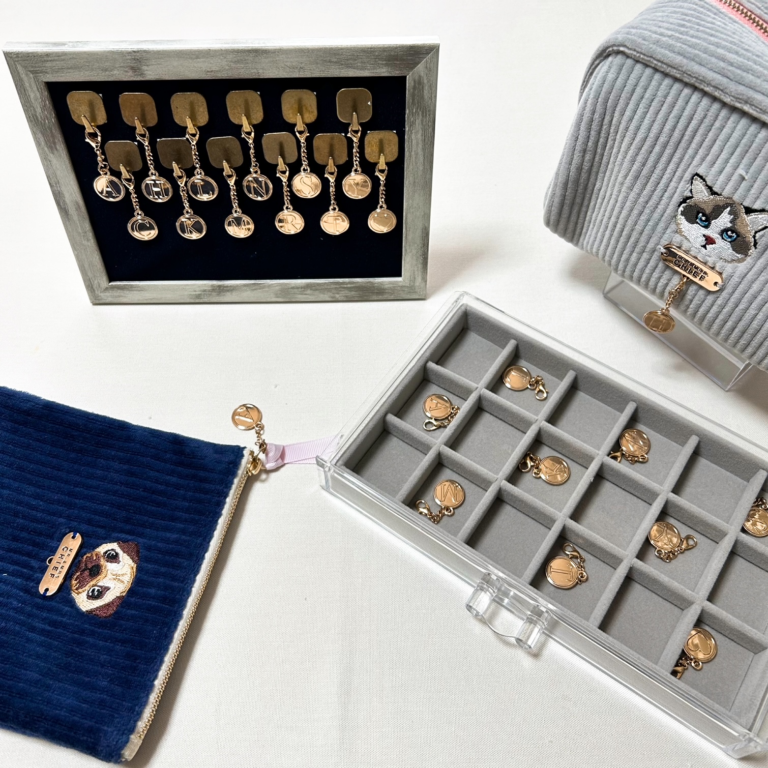 イニシャルチャーム