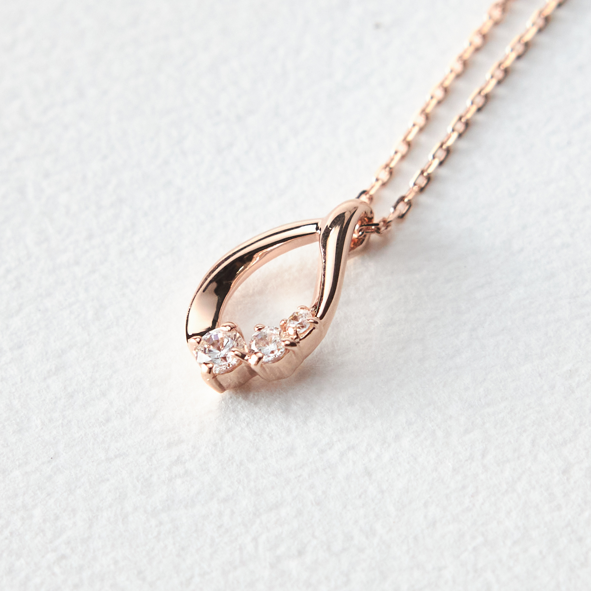 雫モチーフ シルバーネックレス