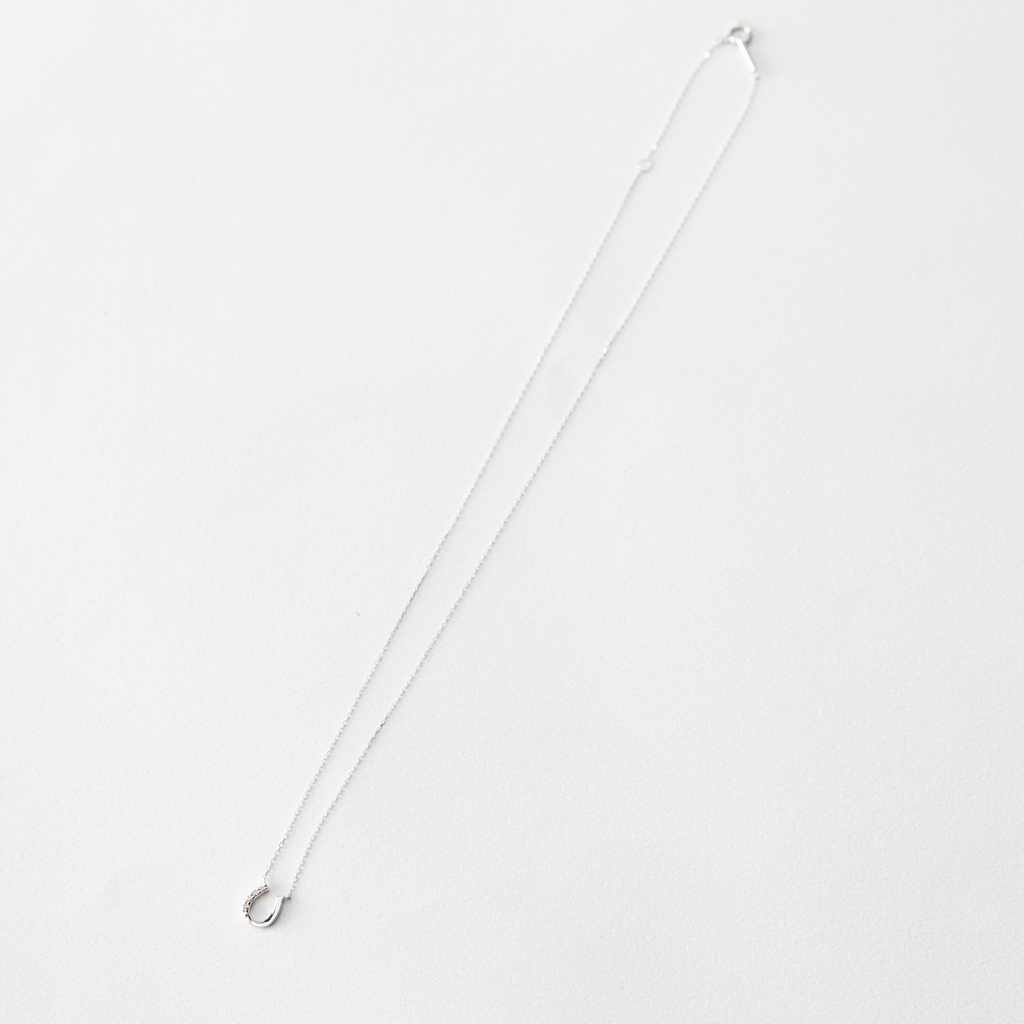K10ホワイトゴールド 馬蹄ネックレス