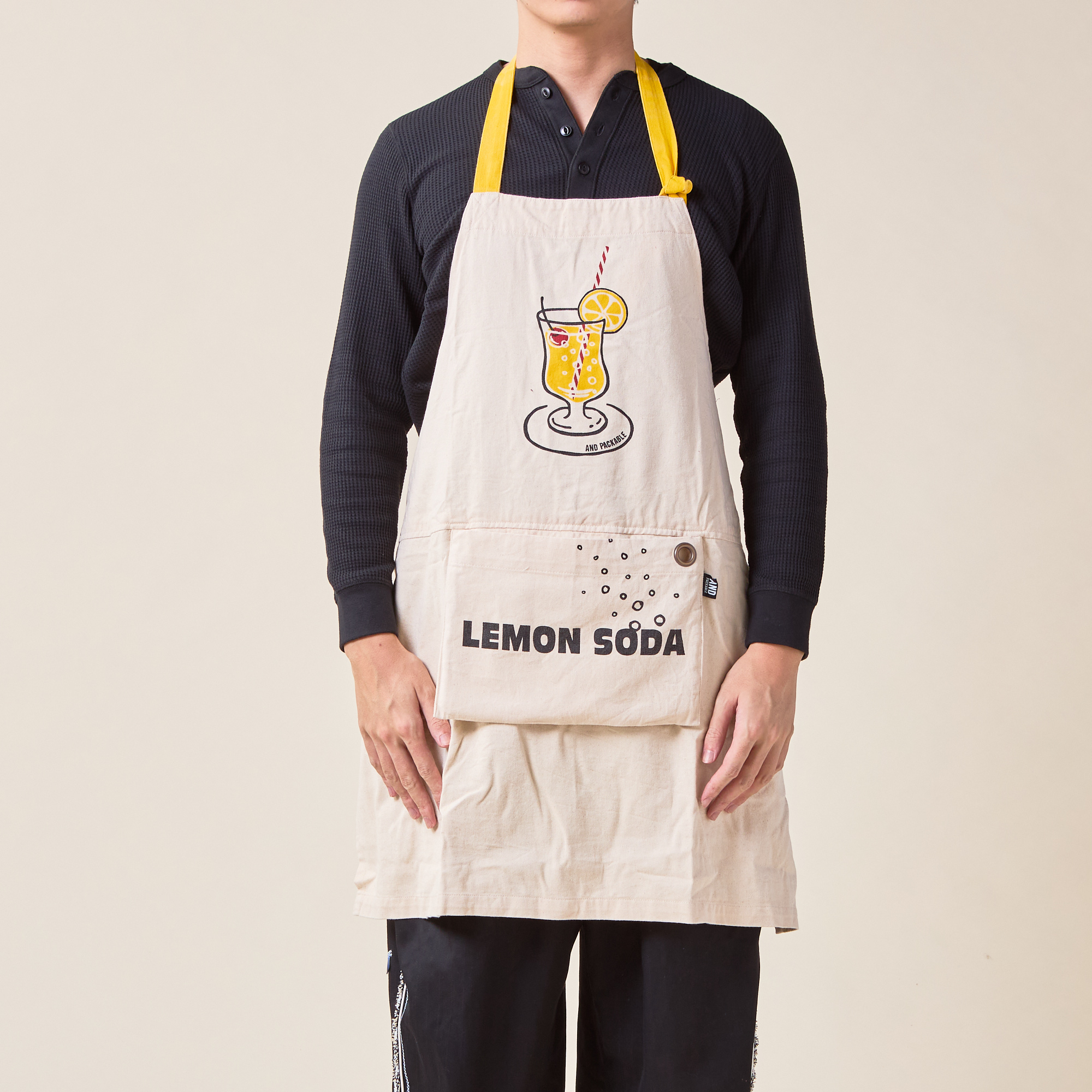 パッカブルレトロプリントエプロン