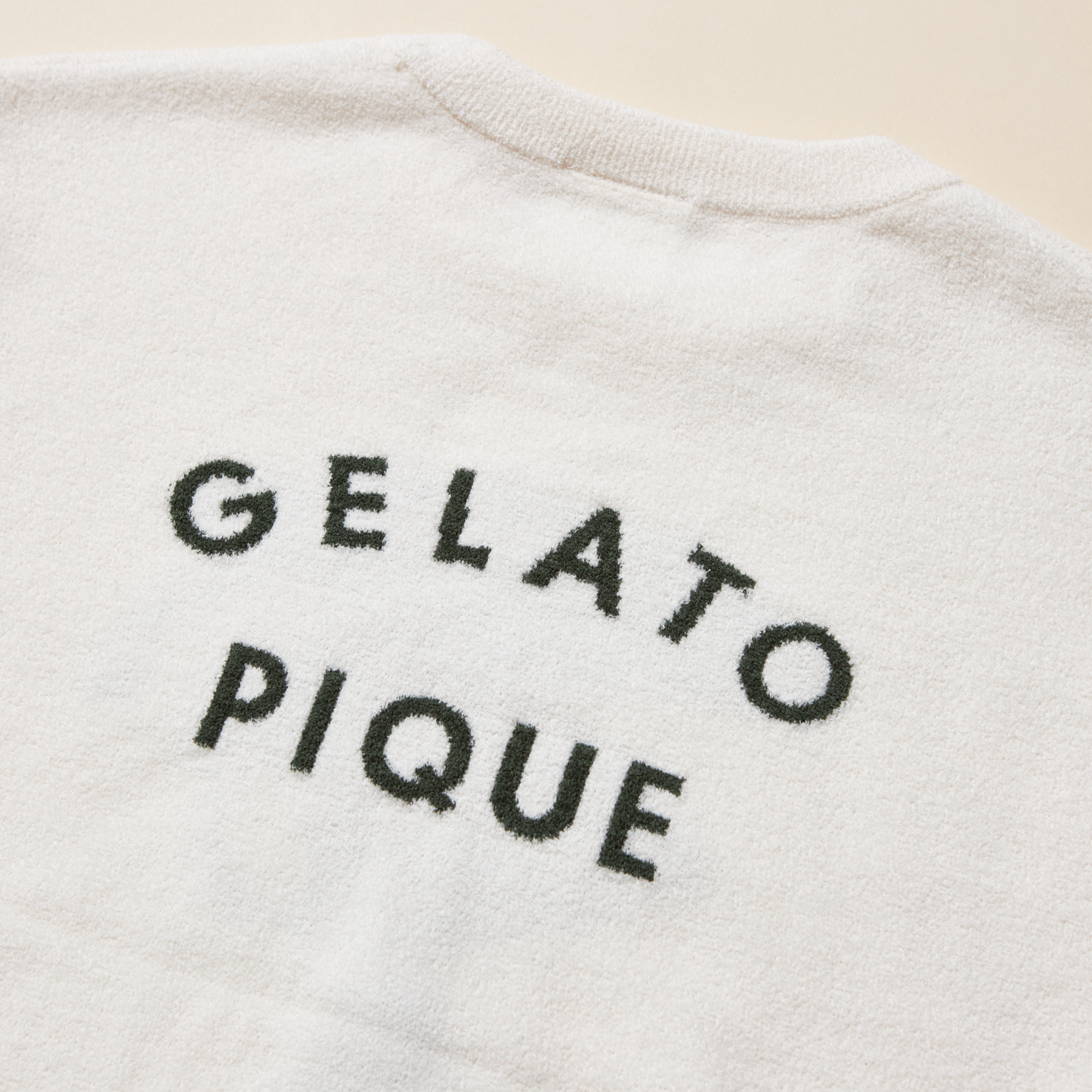 【WOMEN】【PEANUTS】スヌーピーJQDプルオーバー&ショートパンツ