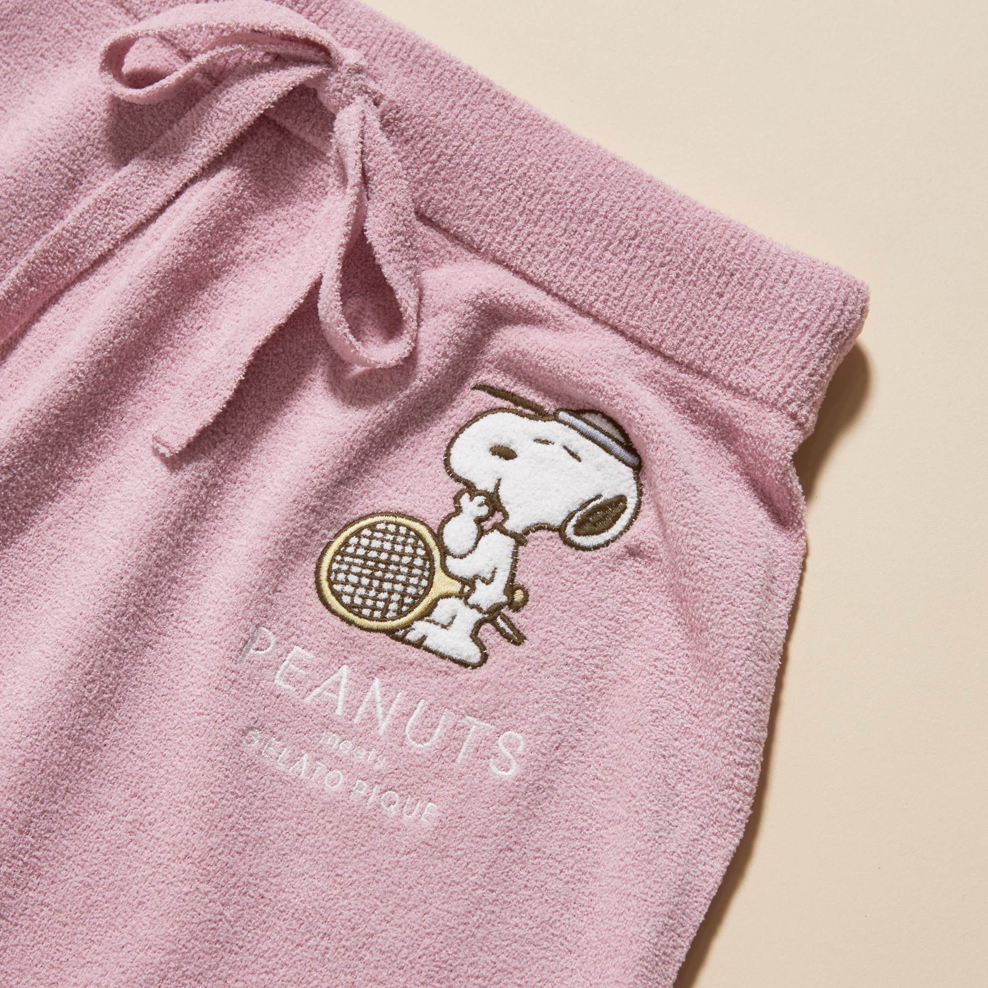 【WOMEN】【PEANUTS】スヌーピーJQDプルオーバー&ショートパンツ