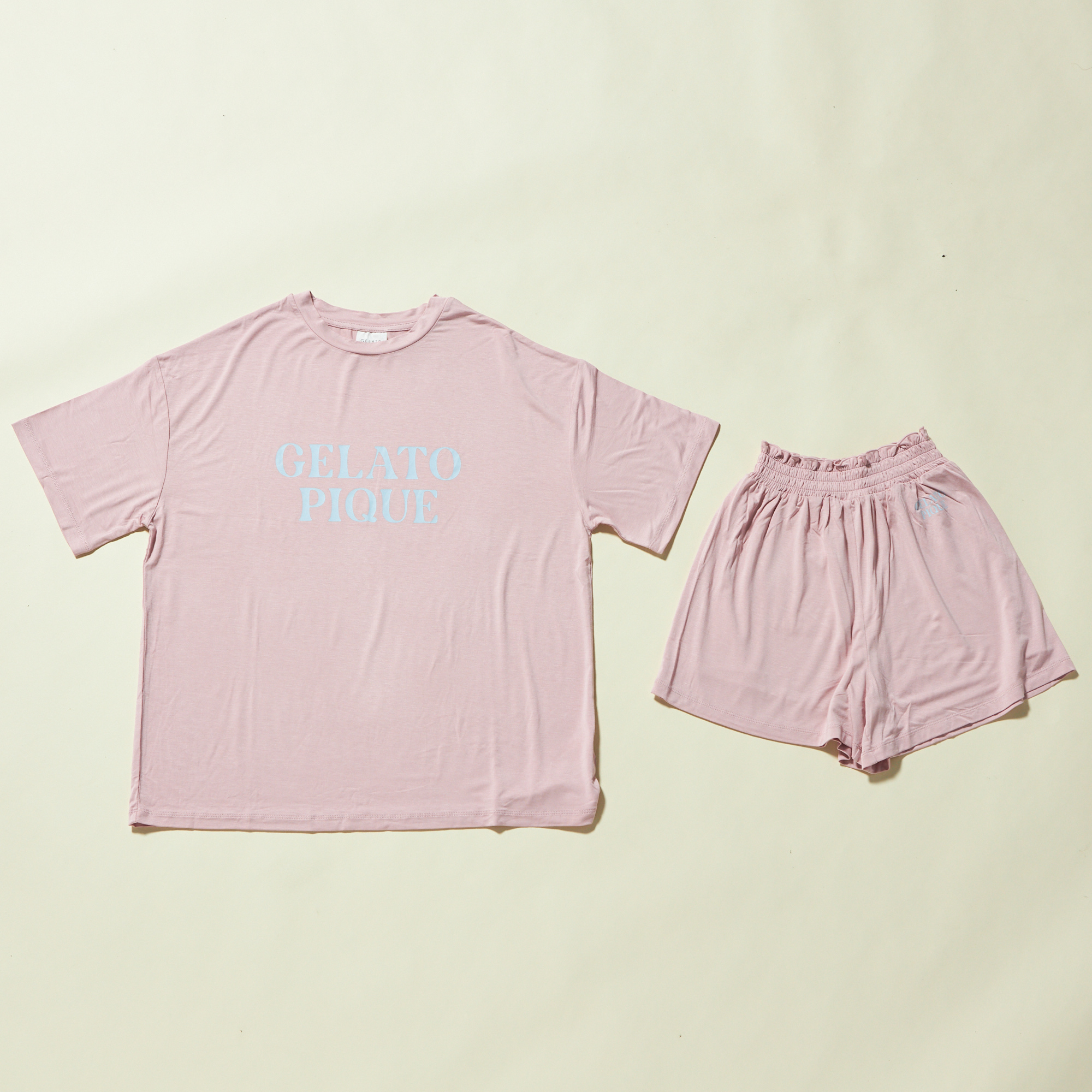 【WOMEN】カラフルレーヨンロゴTシャツ＆ショートパンツセット｜接触冷感