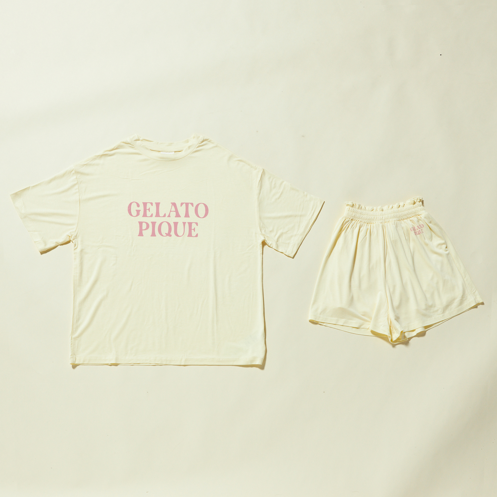 カラフルレーヨンロゴBIGTシャツ＆ショートパンツセット（ルーム
