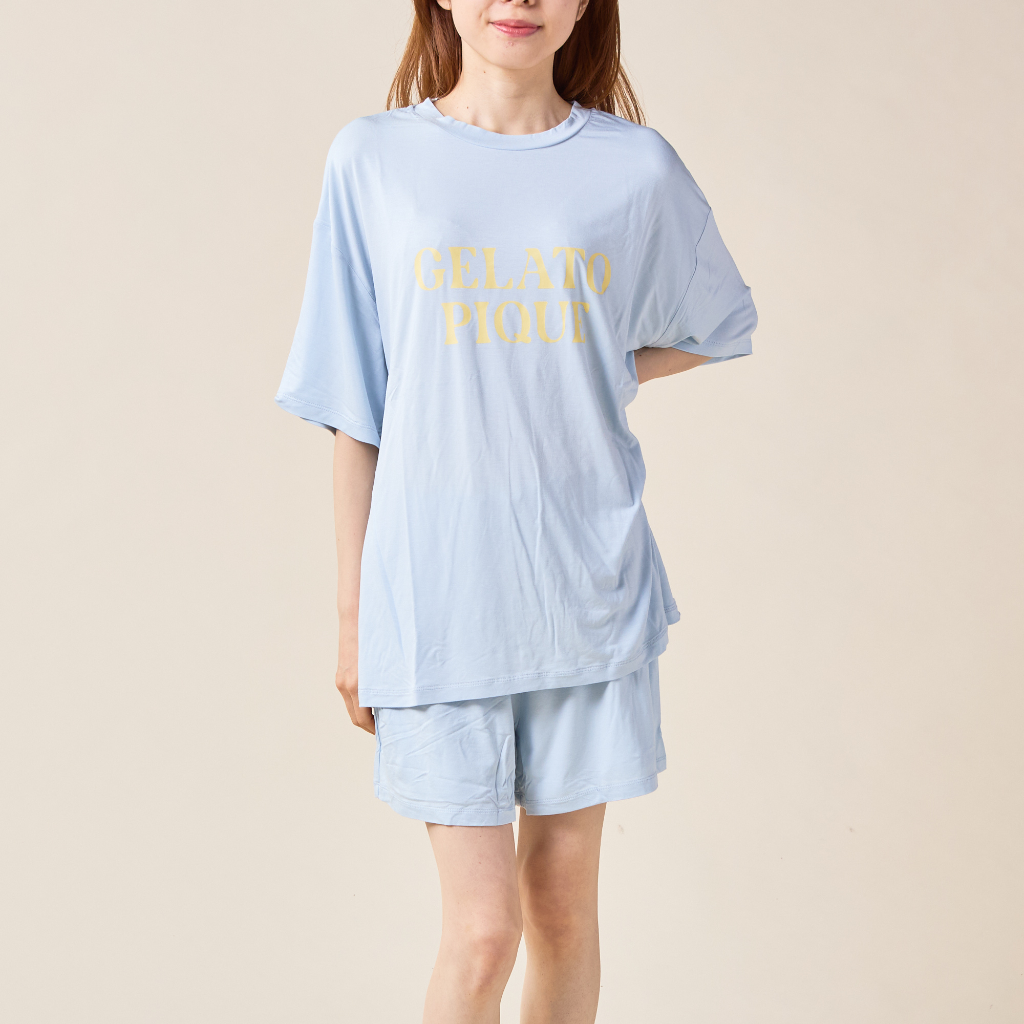 【WOMEN】カラフルレーヨンロゴTシャツ＆ショートパンツセット｜接触冷感