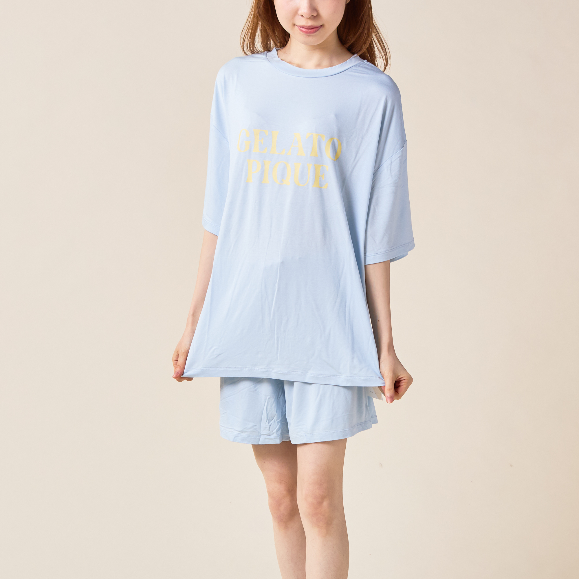 【WOMEN】カラフルレーヨンロゴTシャツ＆ショートパンツセット｜接触冷感