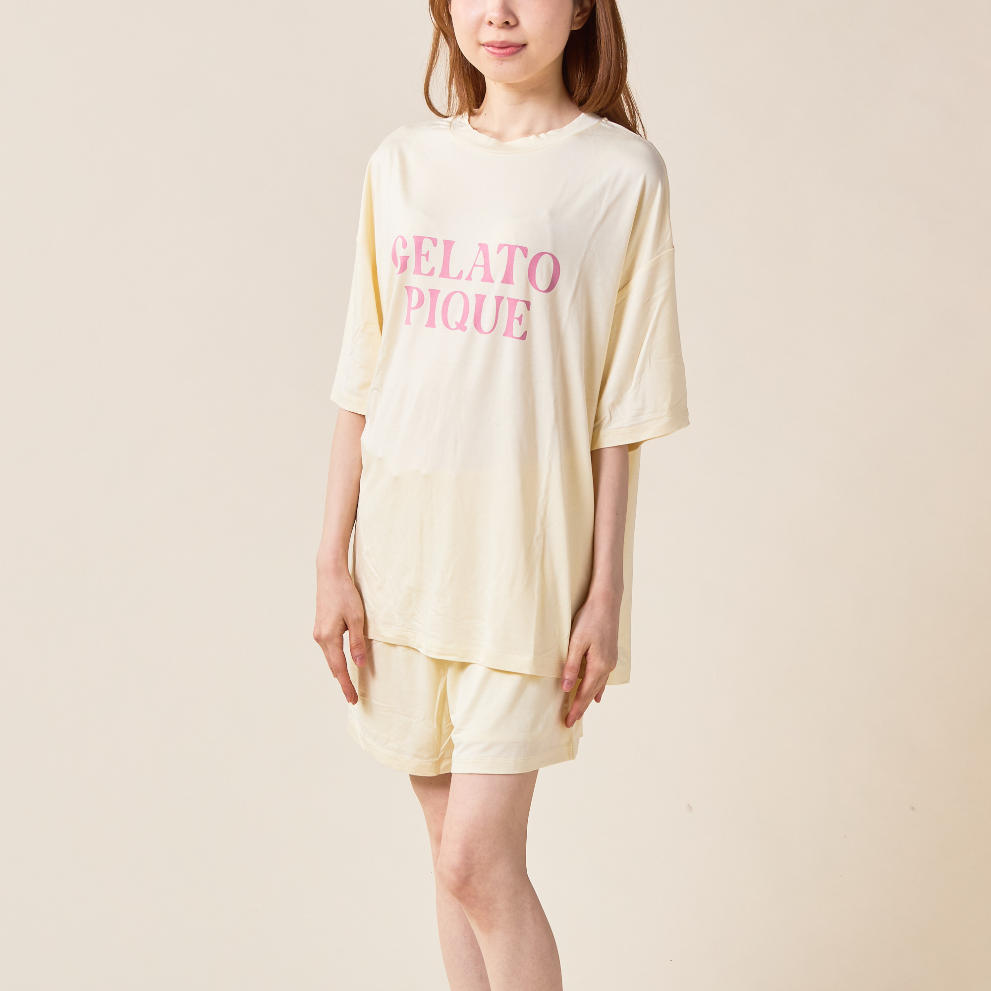 【WOMEN】カラフルレーヨンロゴTシャツ＆ショートパンツセット｜接触冷感