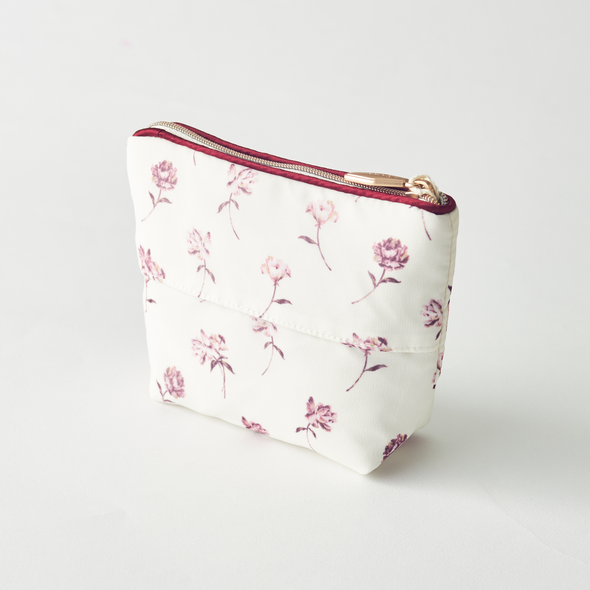 【WOMEN】ローズ柄ティッシュポーチ&ハンドタオル