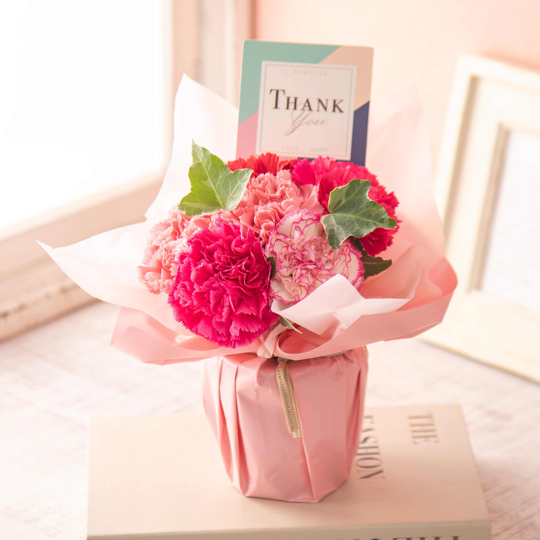 スイートブーケ コスモスのスウィートブーケ - 商品詳細／造花ウェディングブーケの