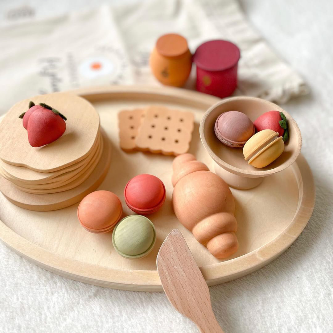 WOODEN PLAY FOOD SET / DESSERTS