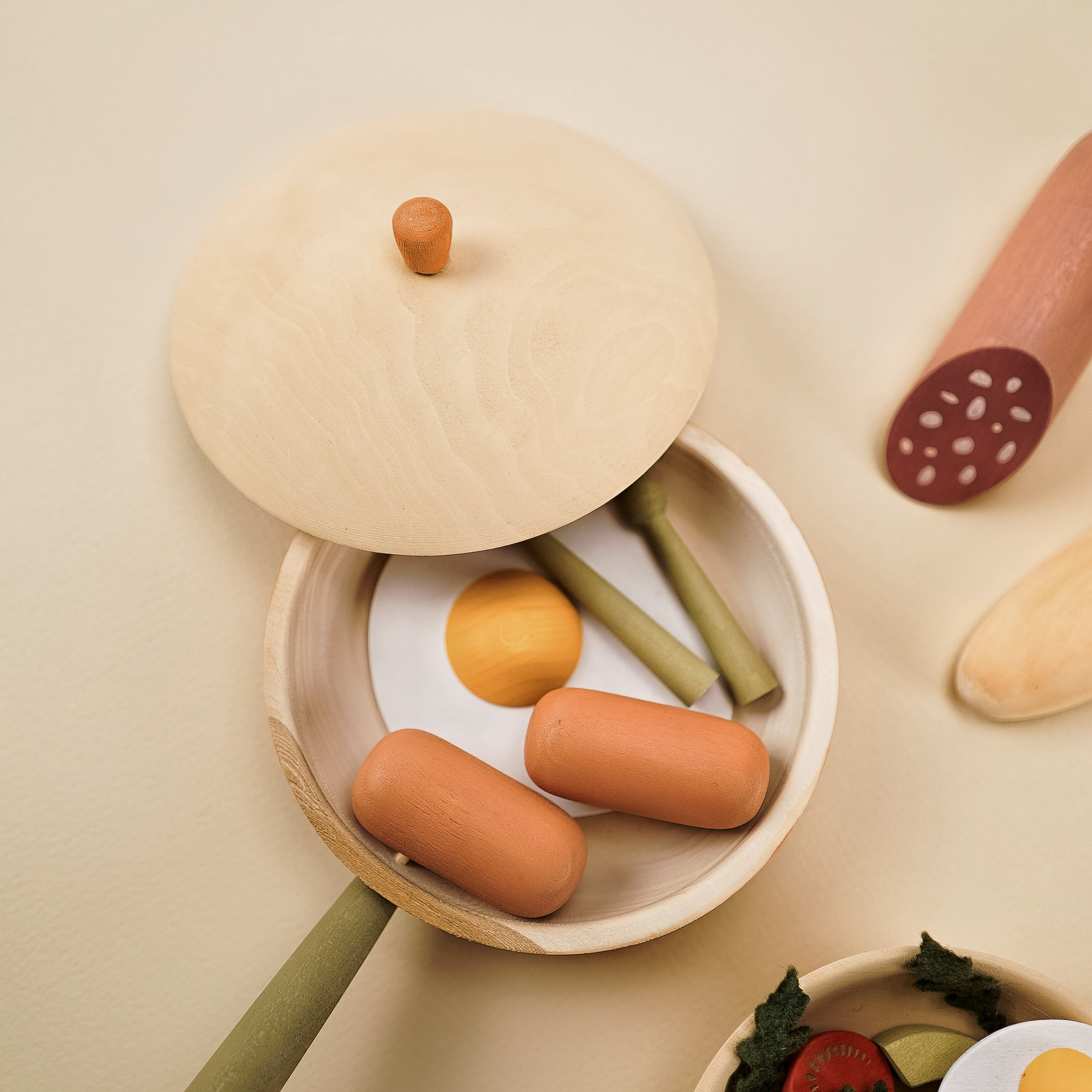 WOODEN PLAY FOOD SET / BREAKFAST